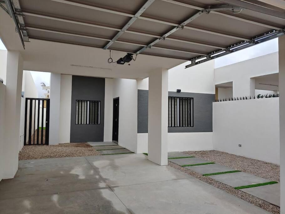 Two-Bedroom House photo 2