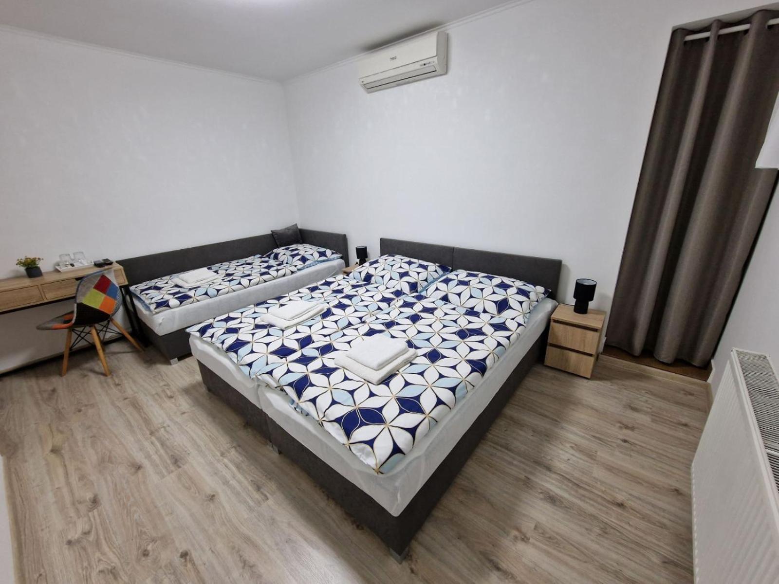 Triple Room with Bathroom photo 1