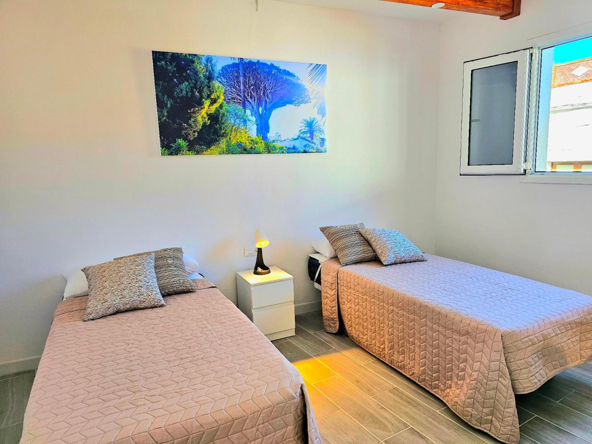 Two-Bedroom House photo 2