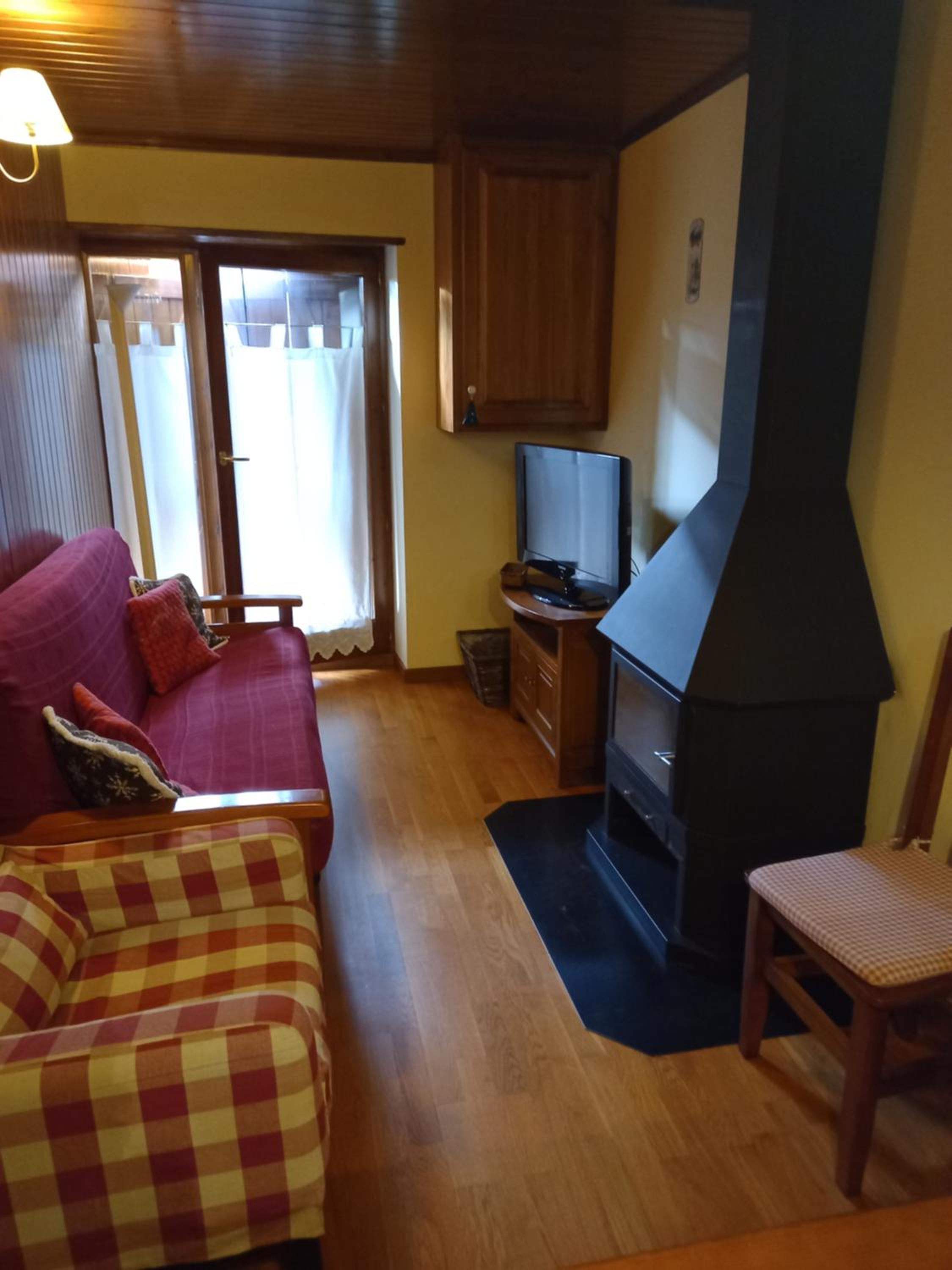 Two-Bedroom Apartment photo 2