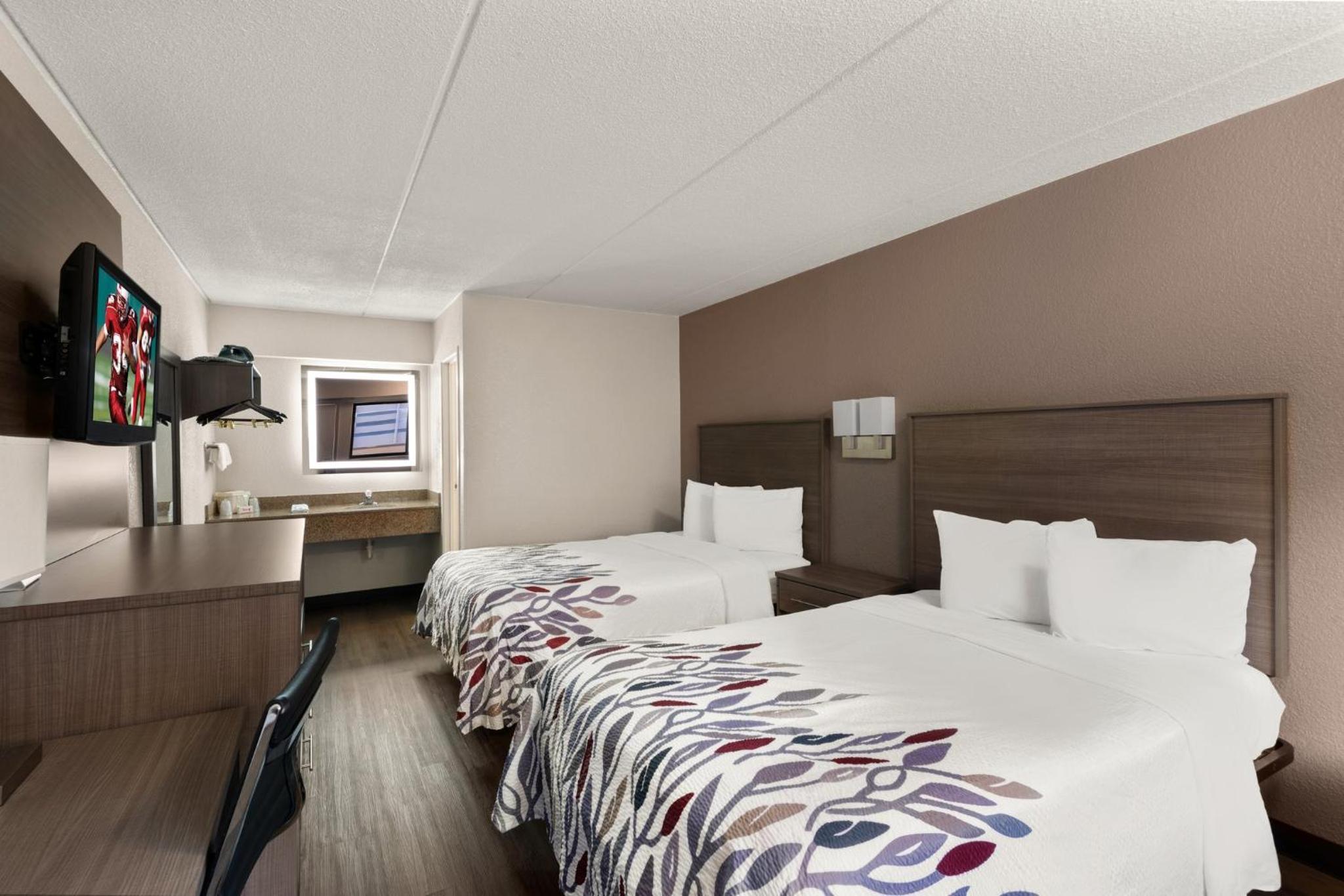 Deluxe Room with Two Double Beds Smoke Free - Photo 1