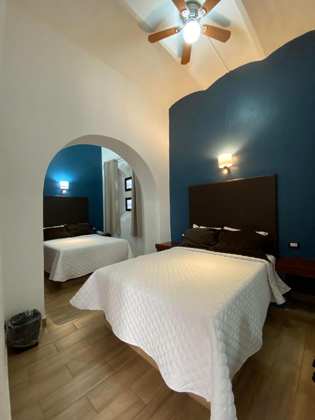 Twin Room - Photo 1
