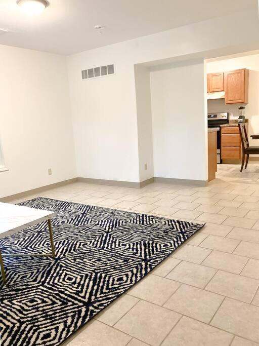 Three-Bedroom Apartment photo 2