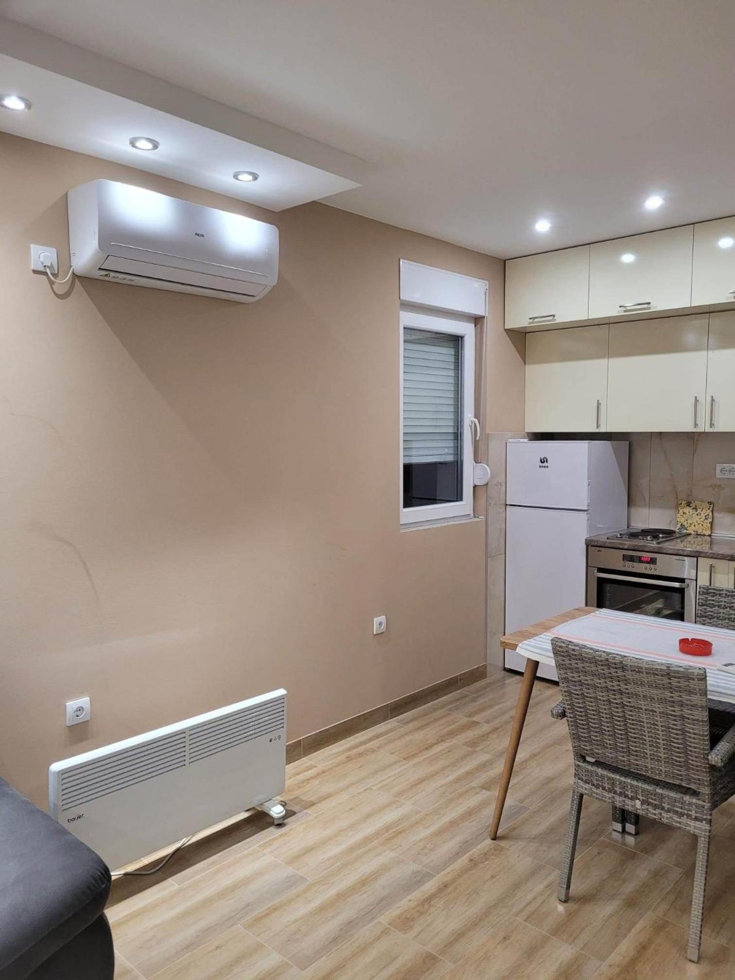 Four-Bedroom House photo 2