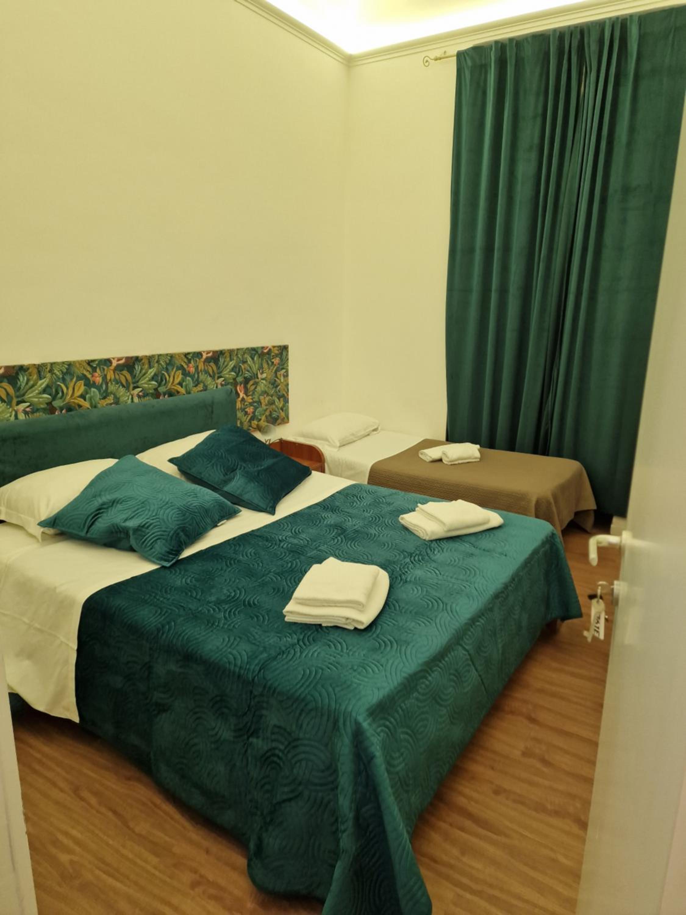Triple Room with Private External Bathroom photo 3