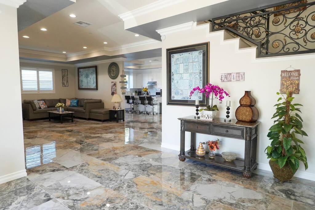 Villa photo 1