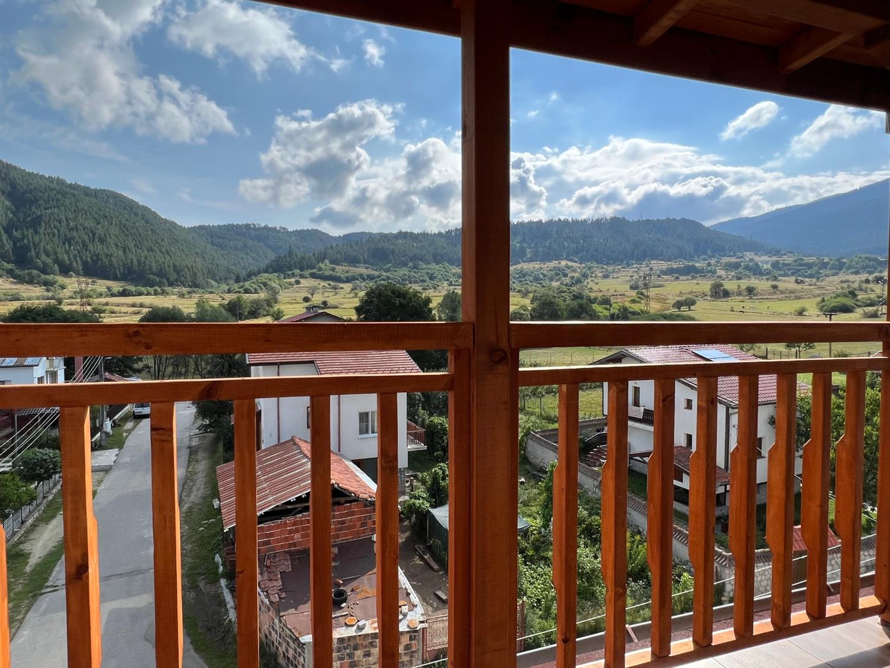 Suite with Mountain View photo 2