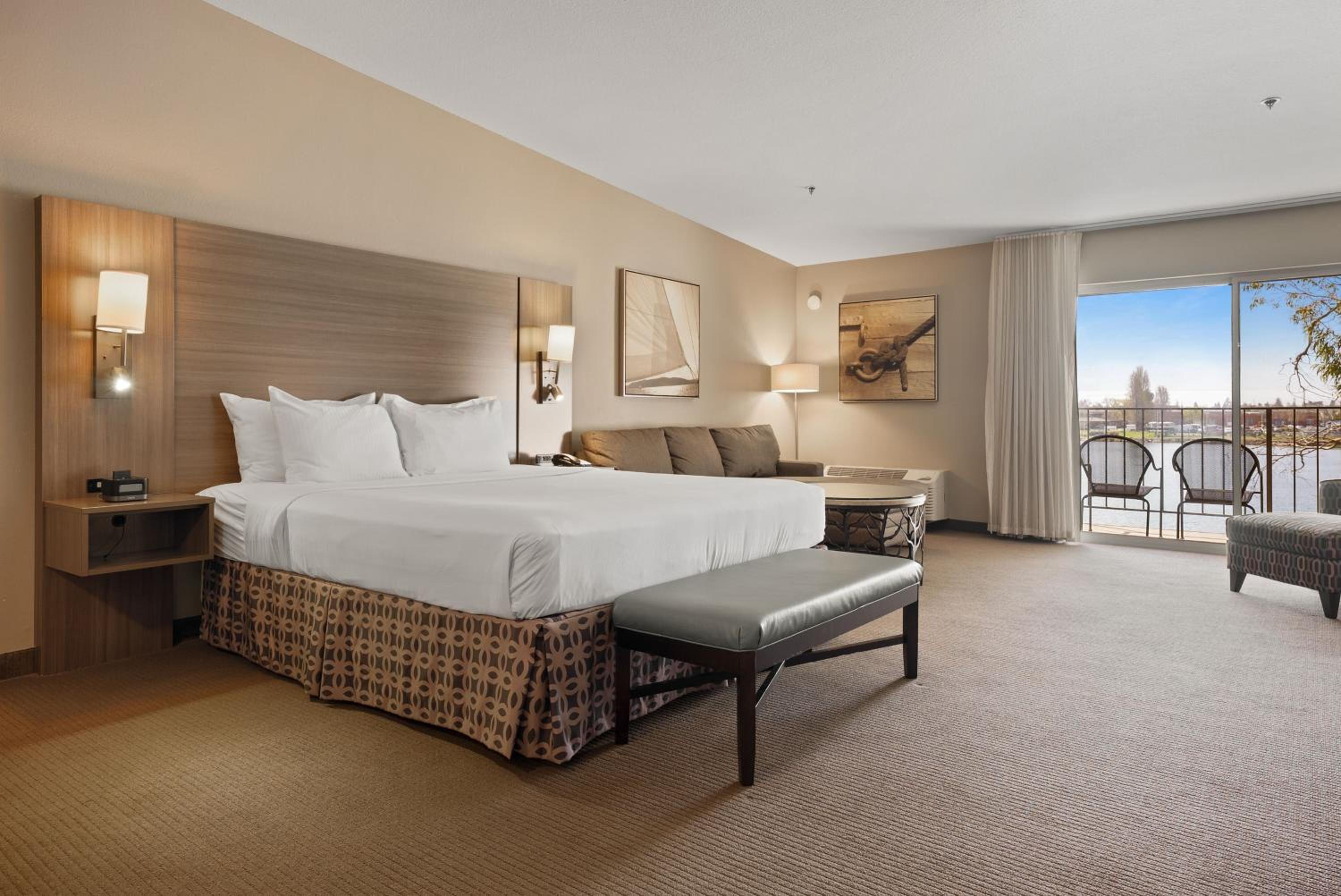 King Suite - Photo 7