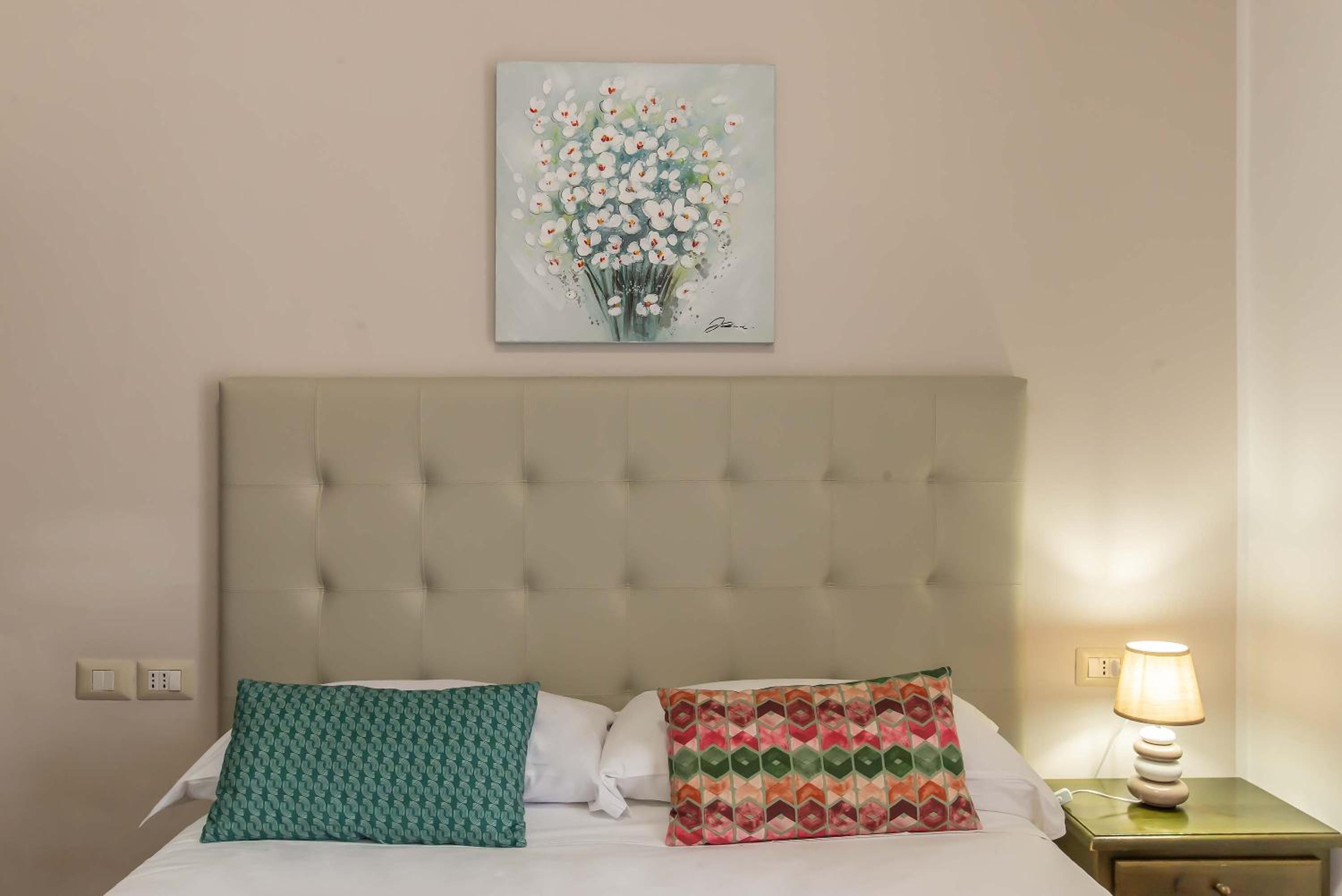 Small Double Room - Photo 2
