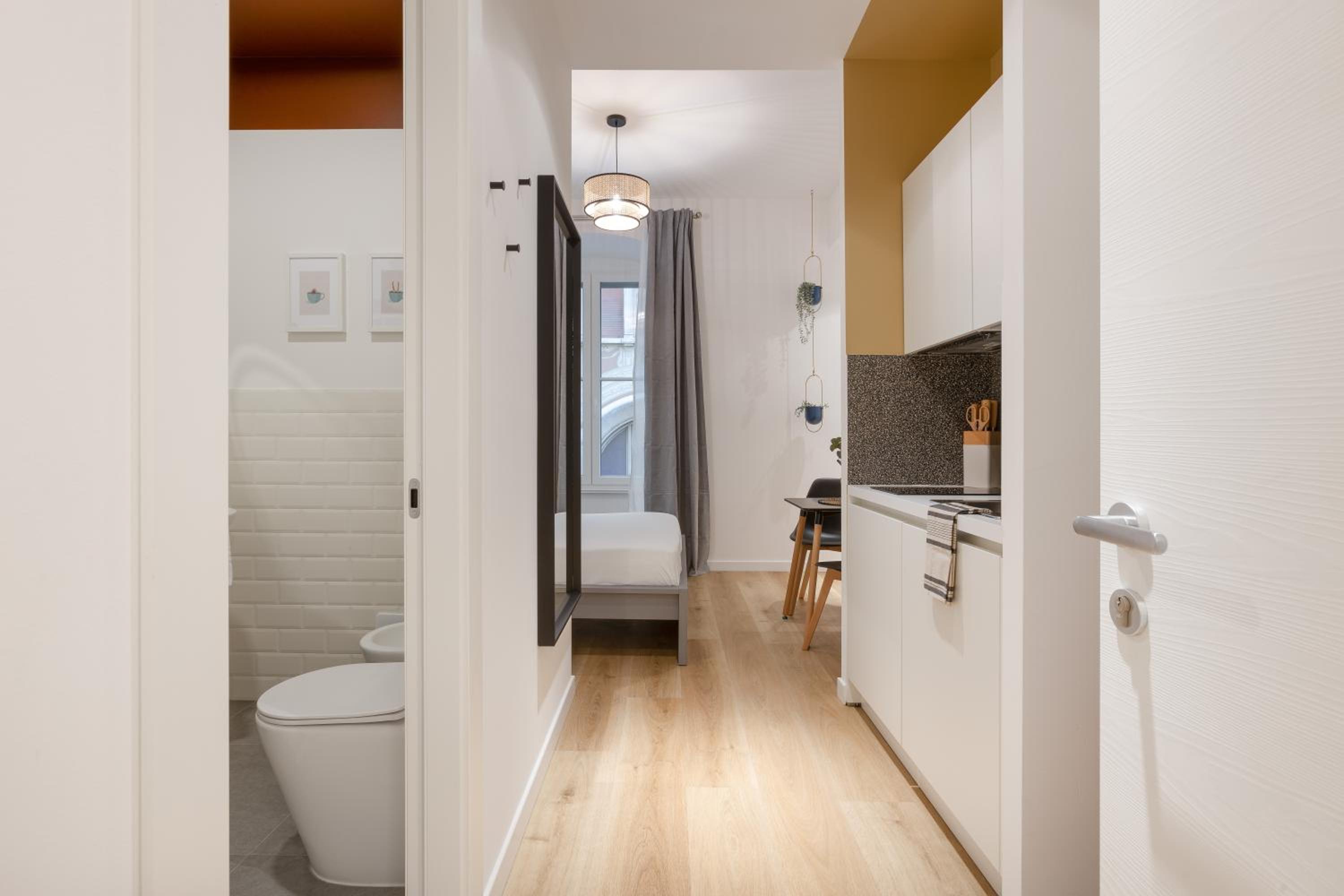 Studio Apartment