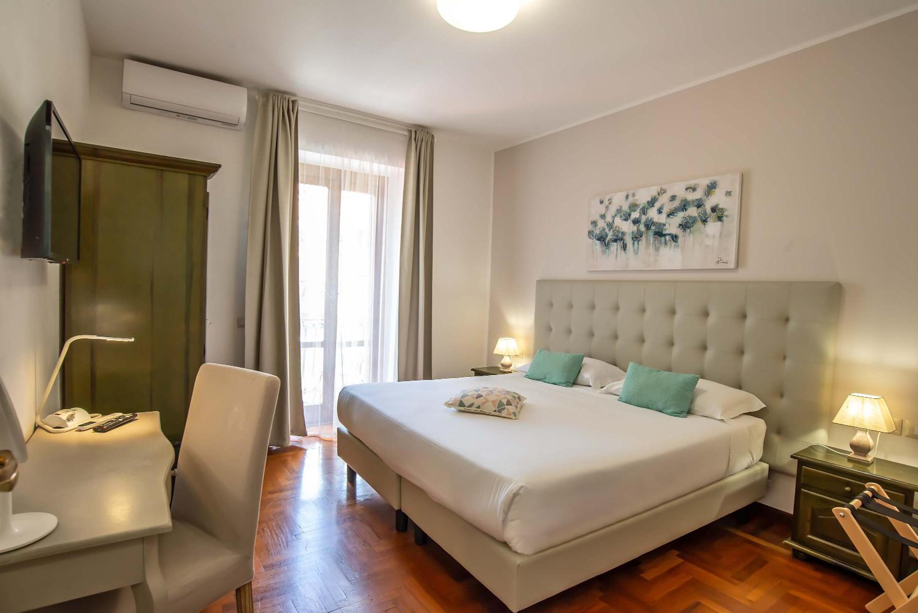 Double Room photo 3