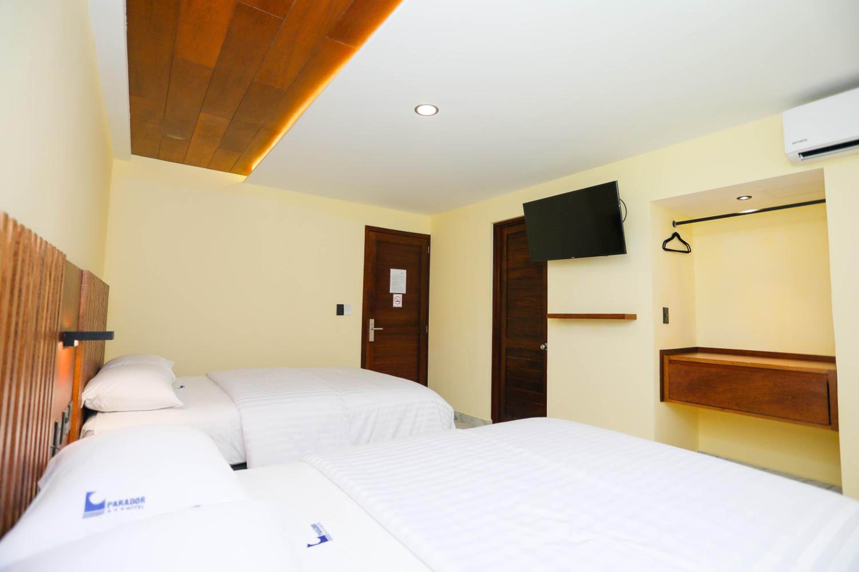Deluxe Room - Photo 42