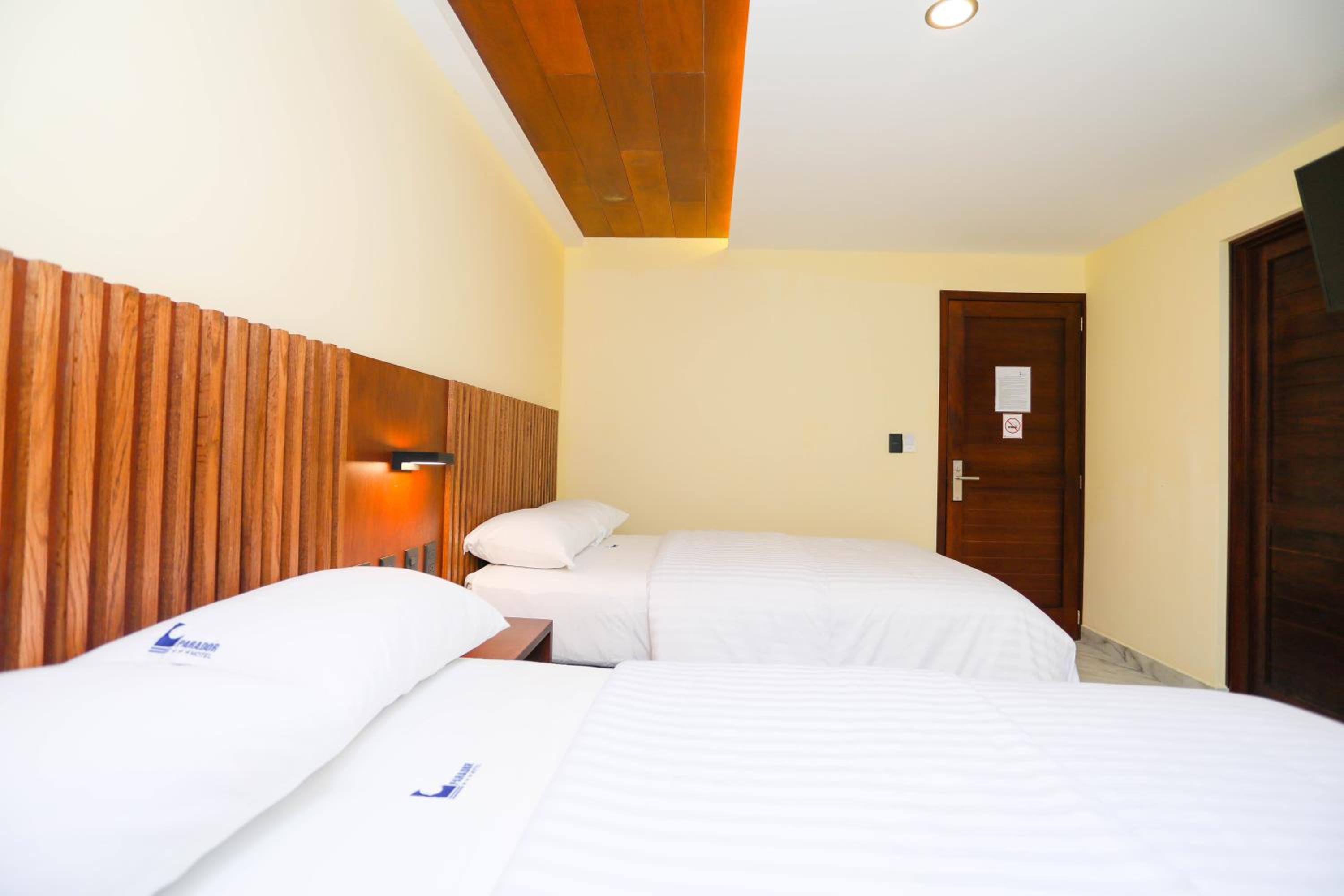 Deluxe Room - Photo 38
