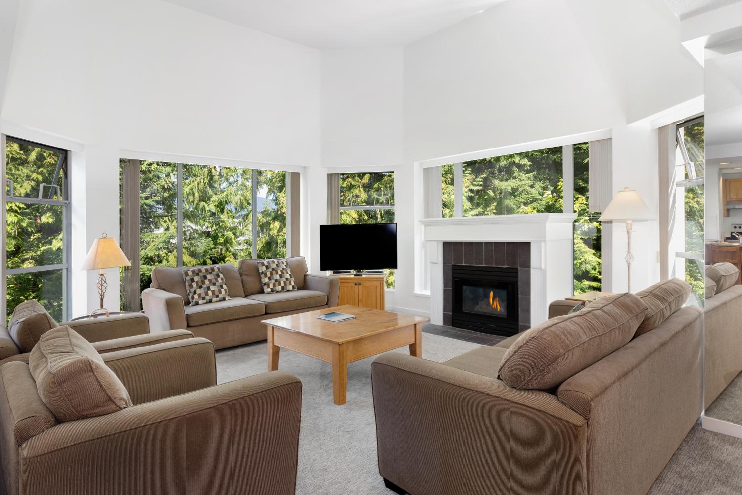 Condo, 2 Bedrooms (Unit 419)