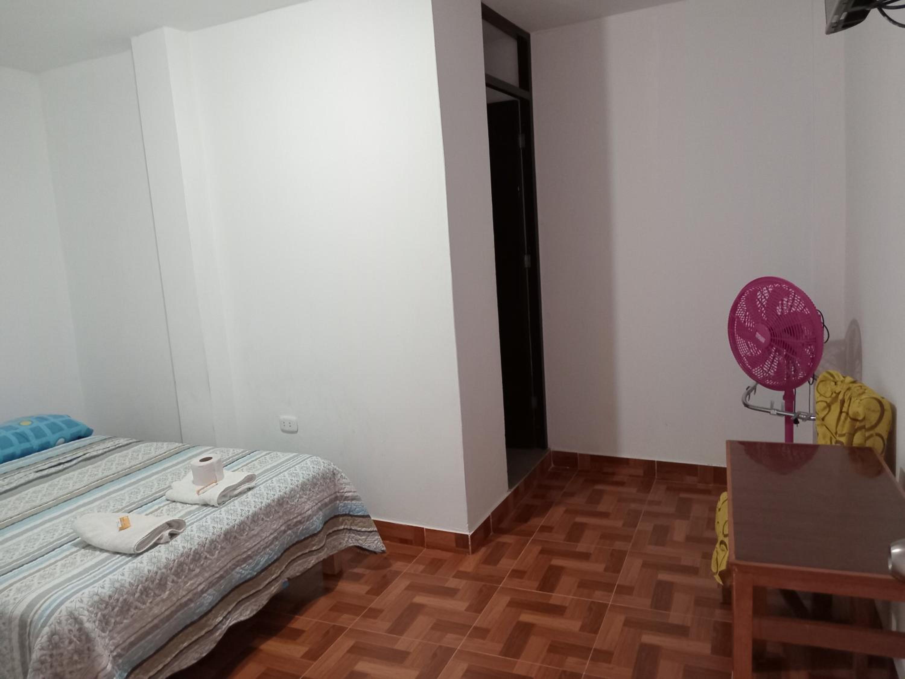 Budget Double Room photo 3