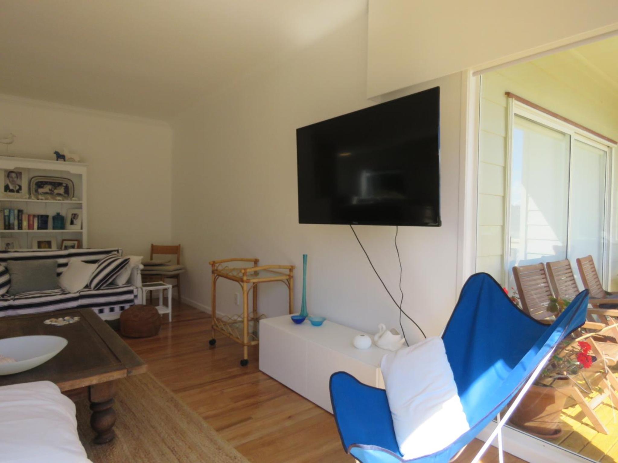 Two-Bedroom House photo 2