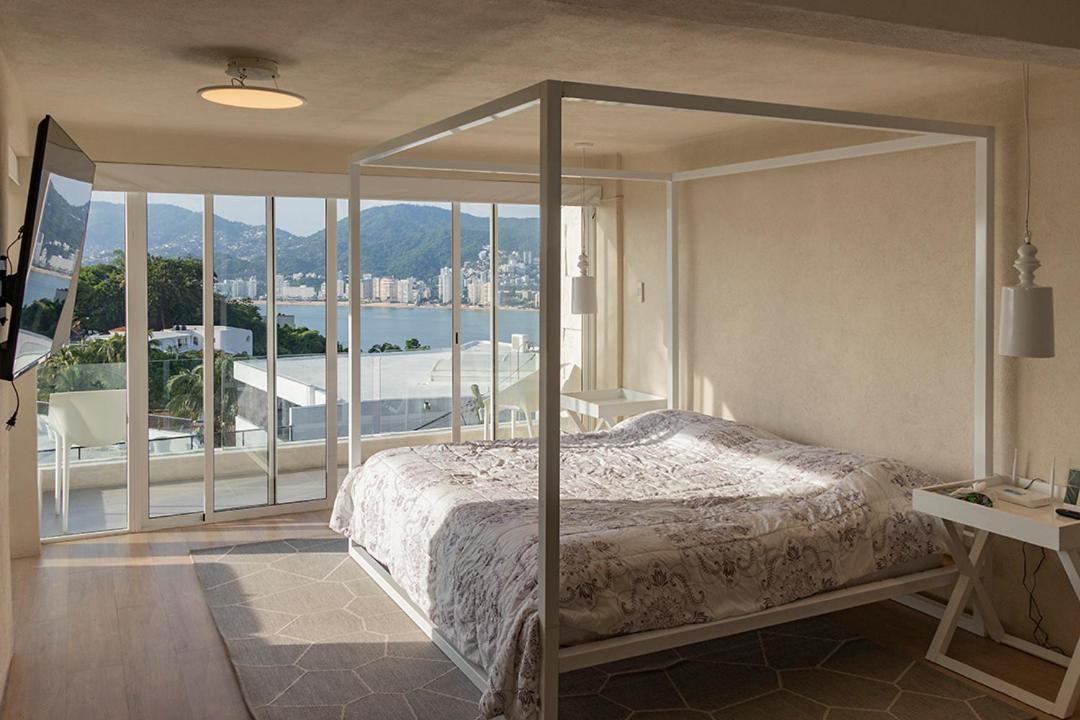 Four-Bedroom House - Photo 35