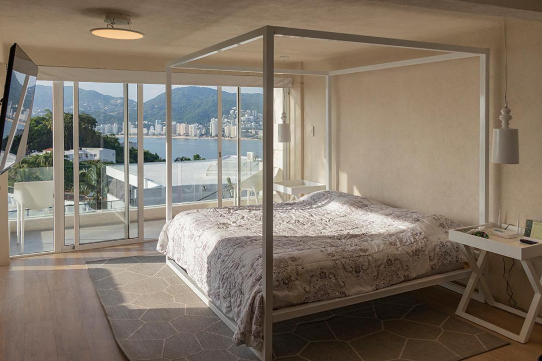 Four-Bedroom House - Photo 22