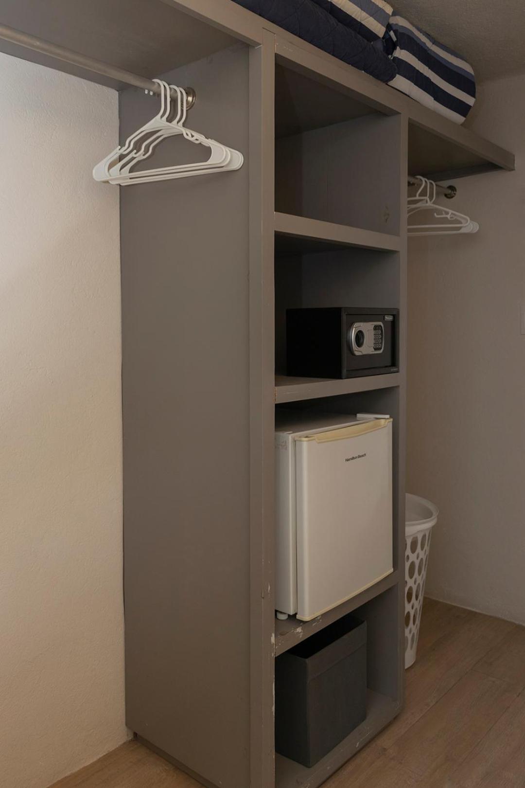 Four-Bedroom House - Photo 14