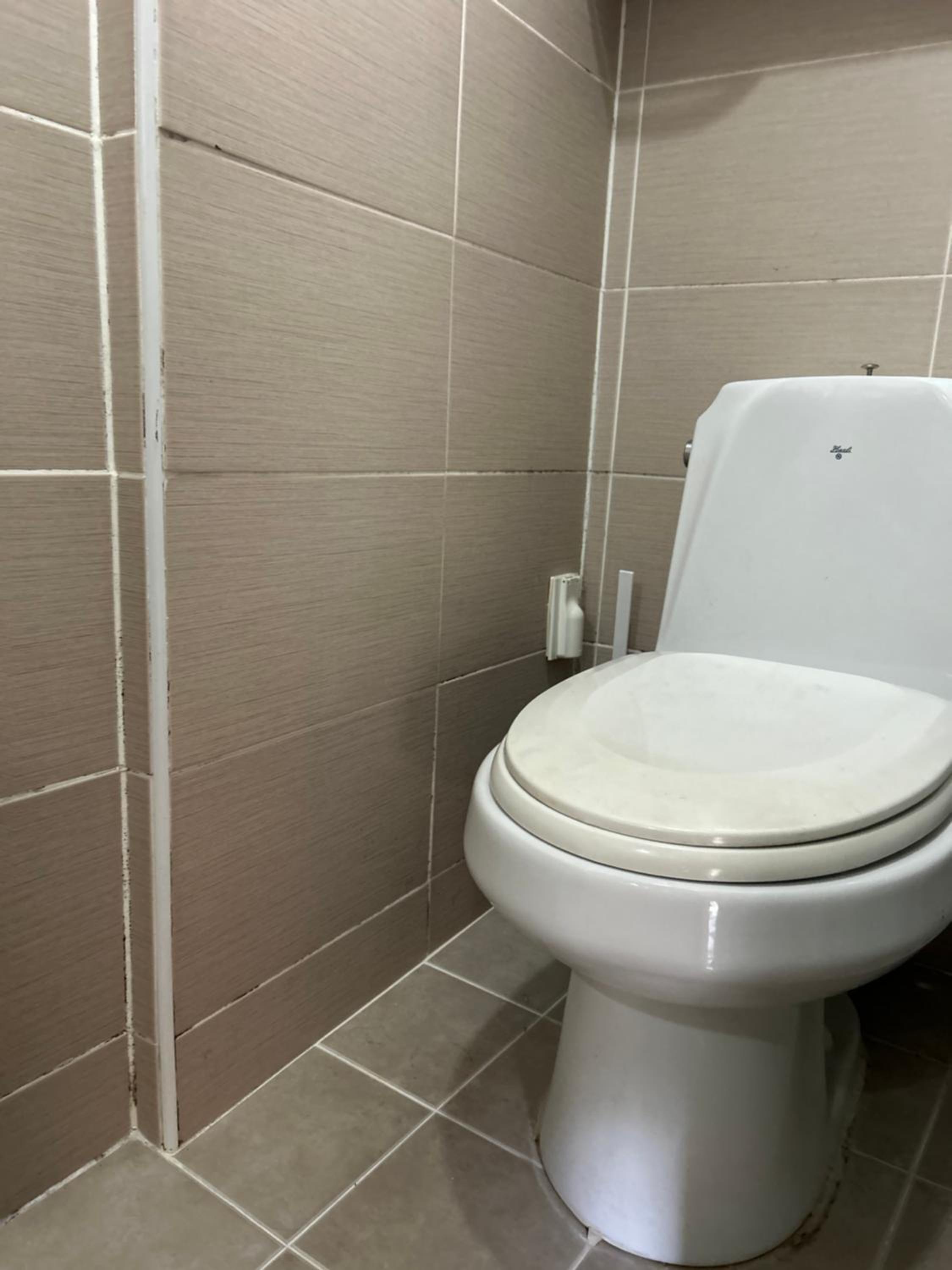 Double Room with Private Bathroom - Photo 12