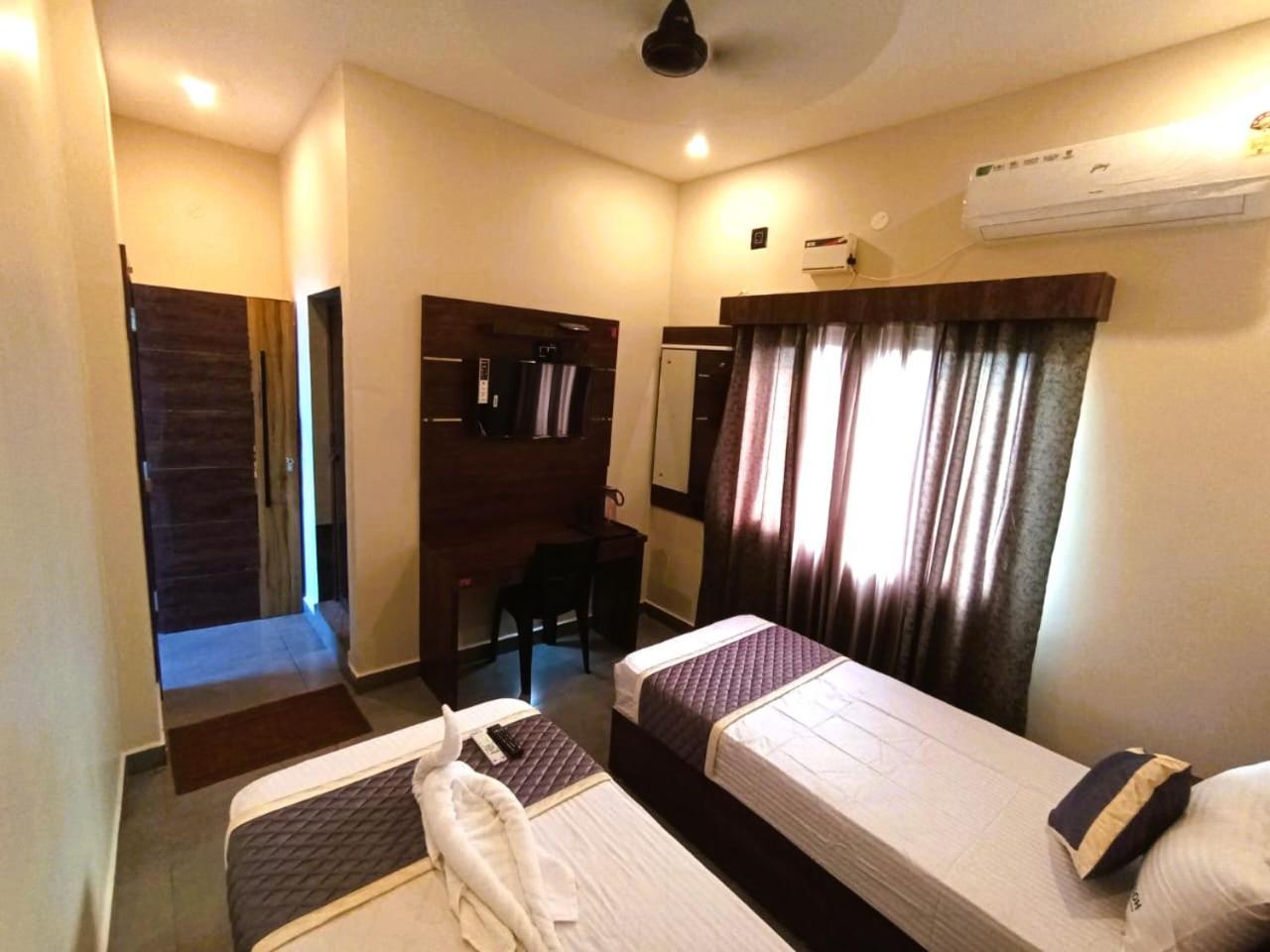 Deluxe Twin Room - Photo 3