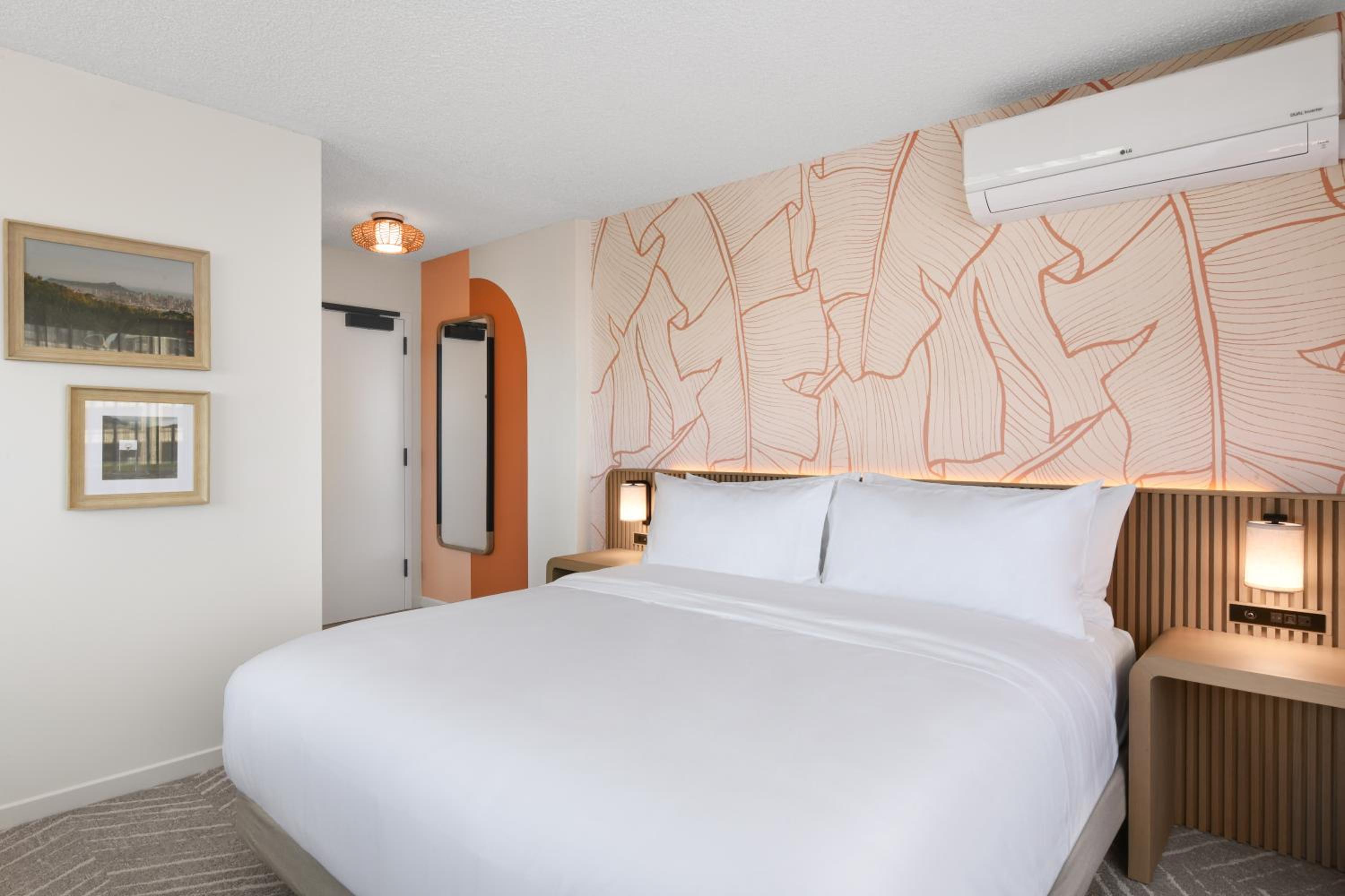 Family Double Room thumbnail 6