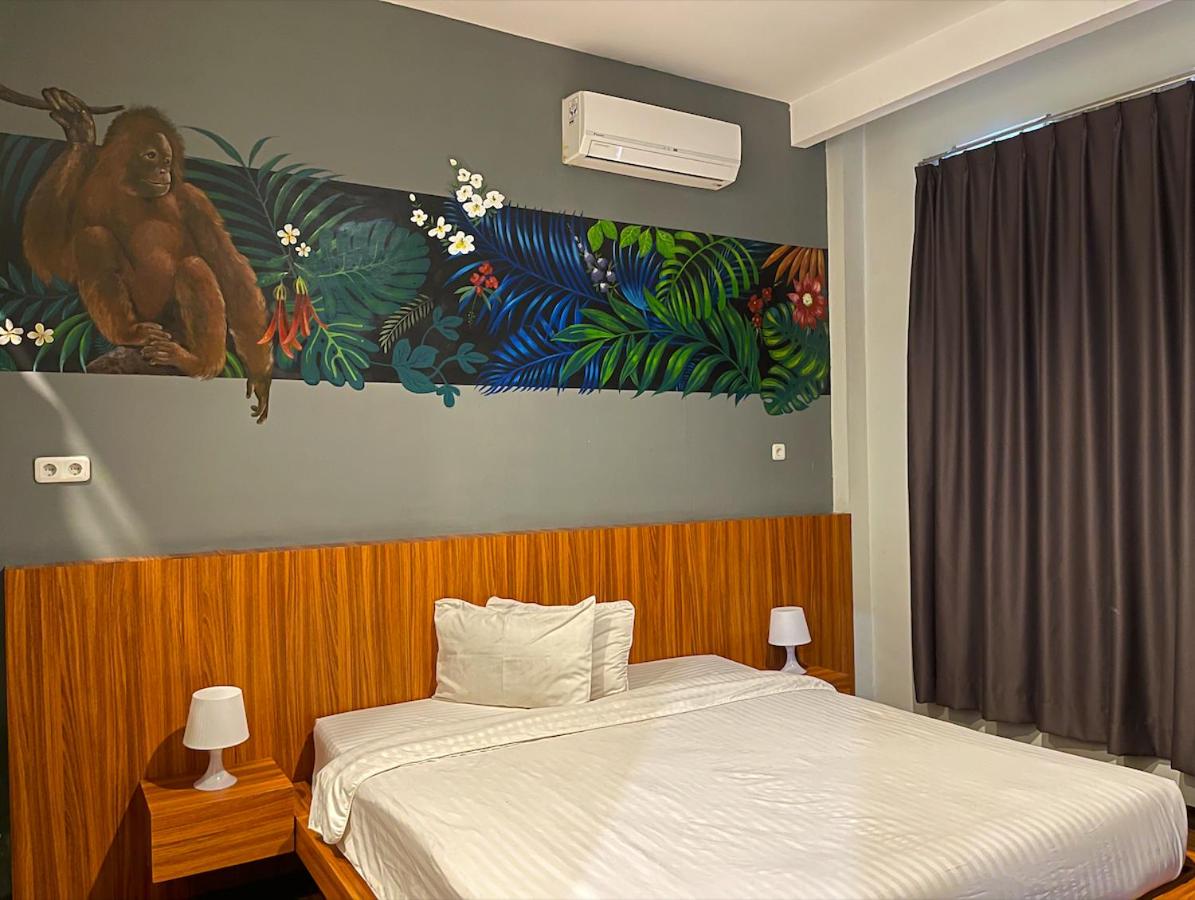 Deluxe King Room photo 1
