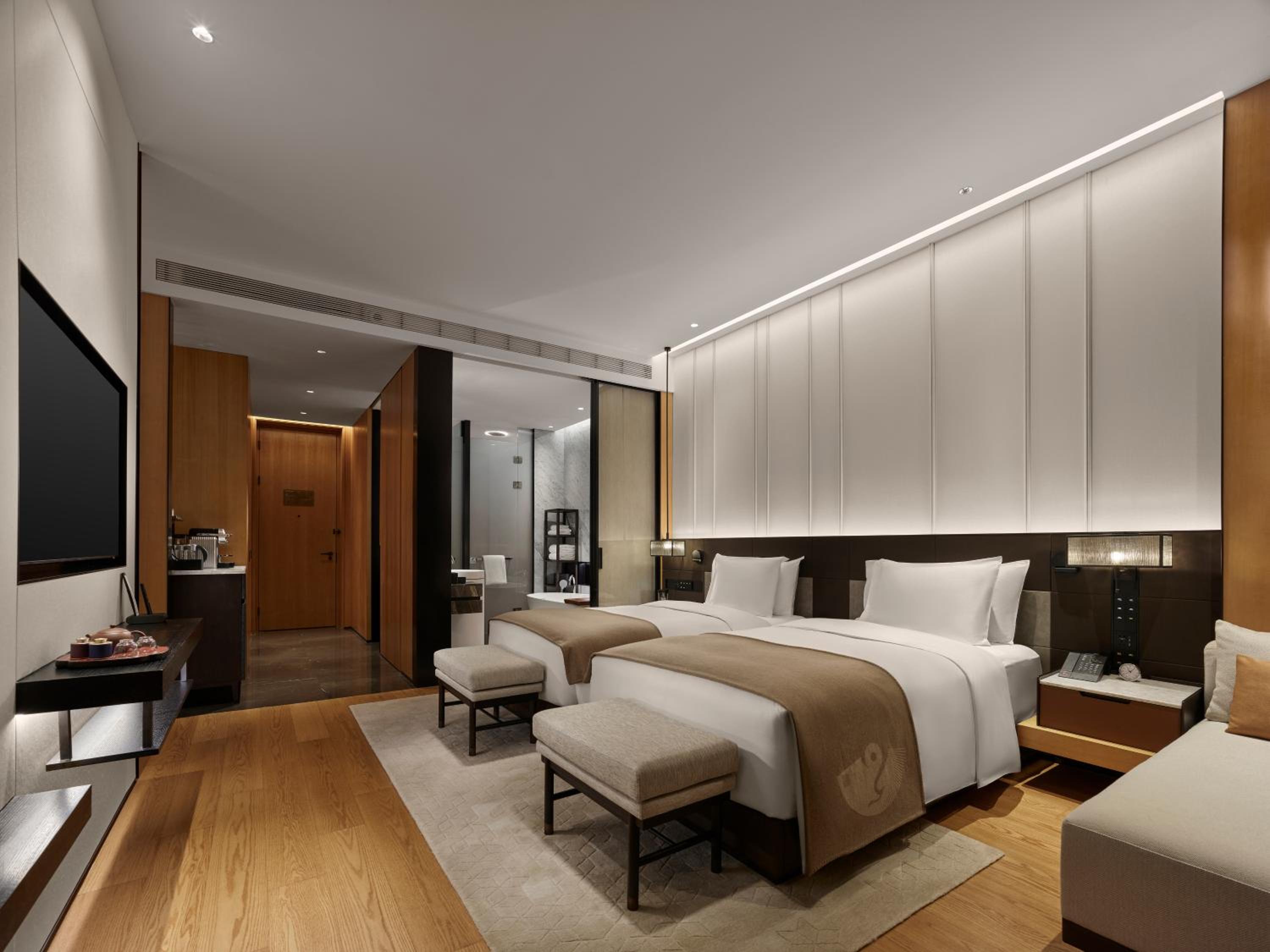 Deluxe Twin Room photo 2