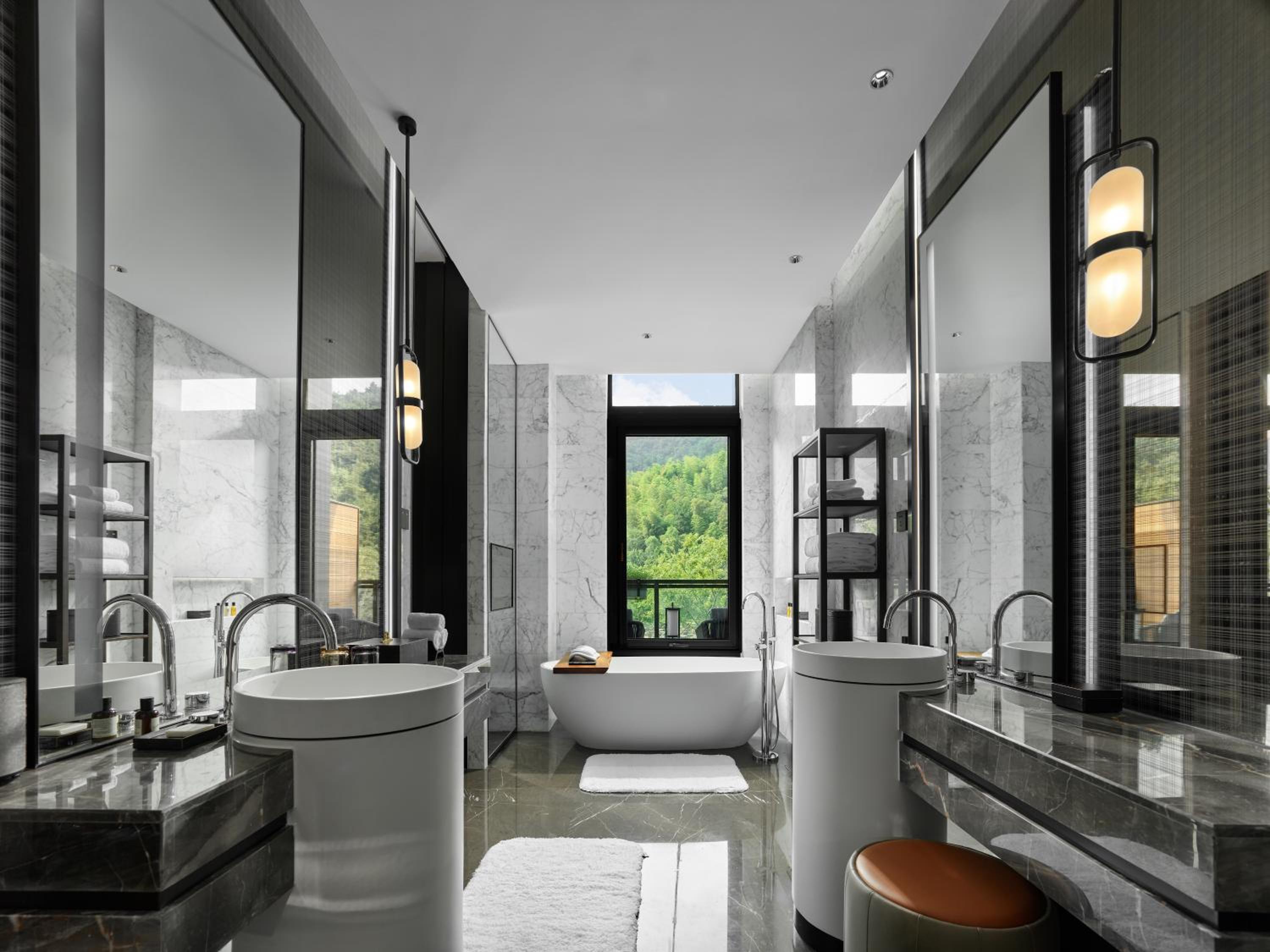 Deluxe King Room photo 3