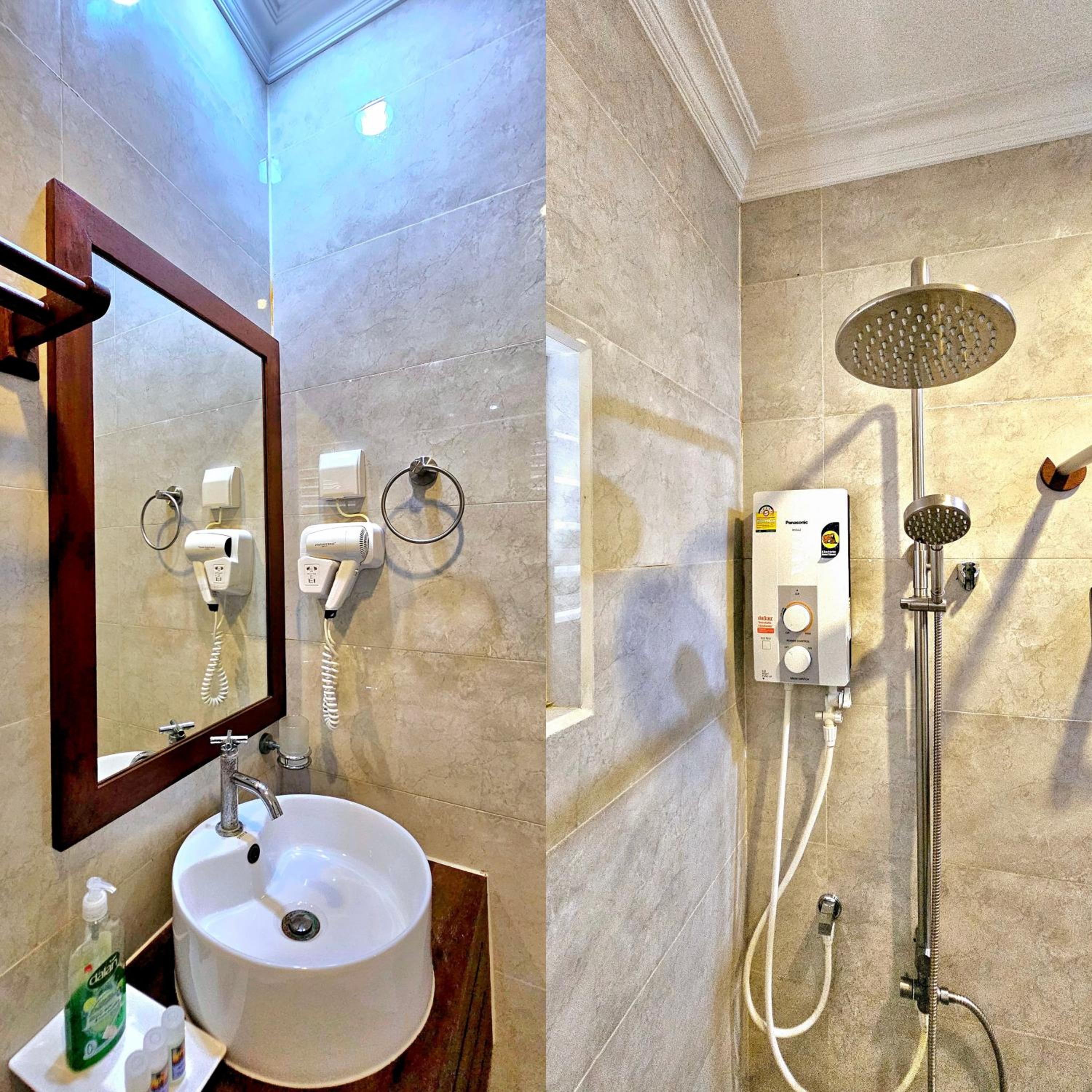 Deluxe Double or Twin Room photo 2