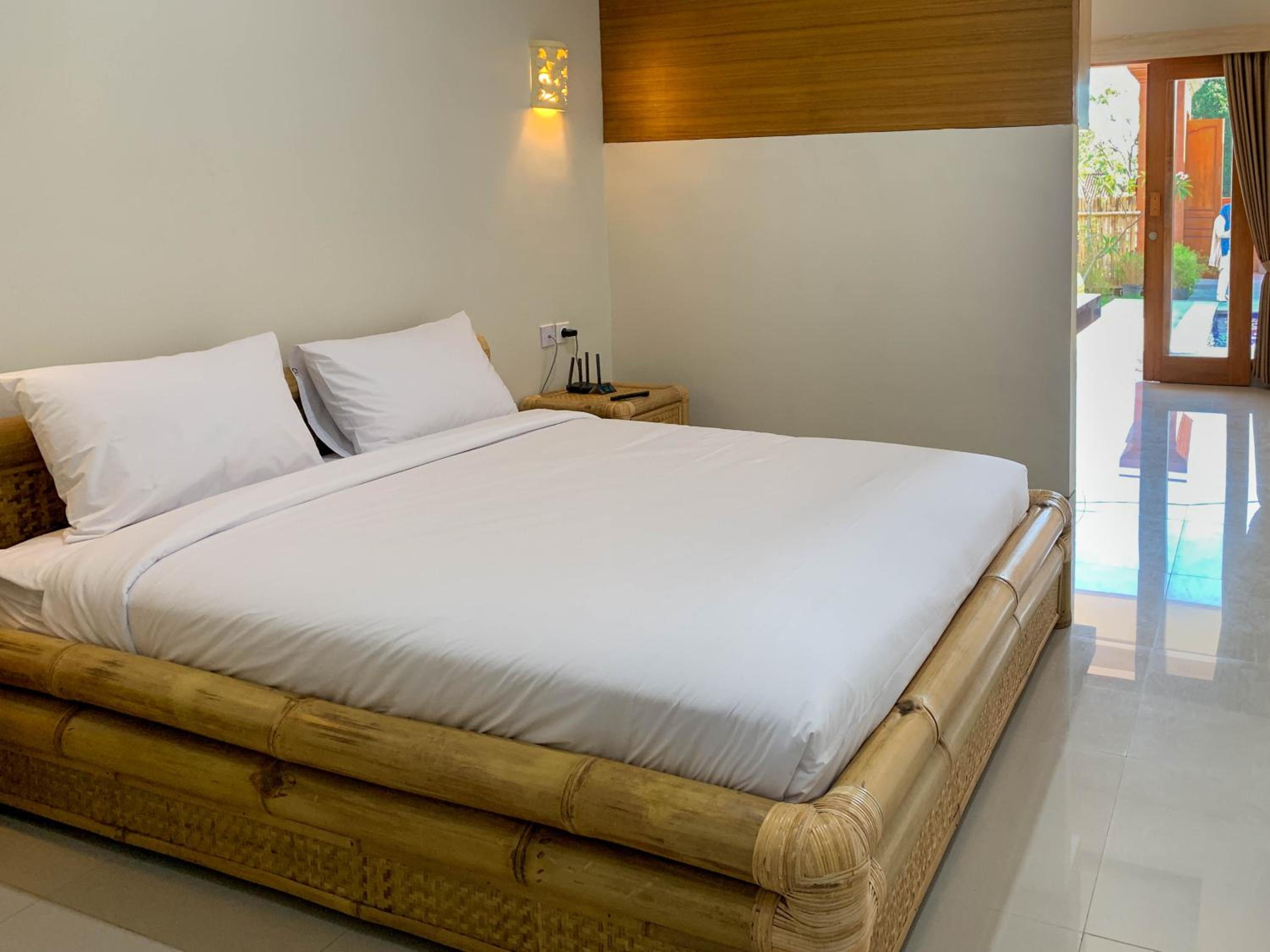 Deluxe Double Room - Photo 26