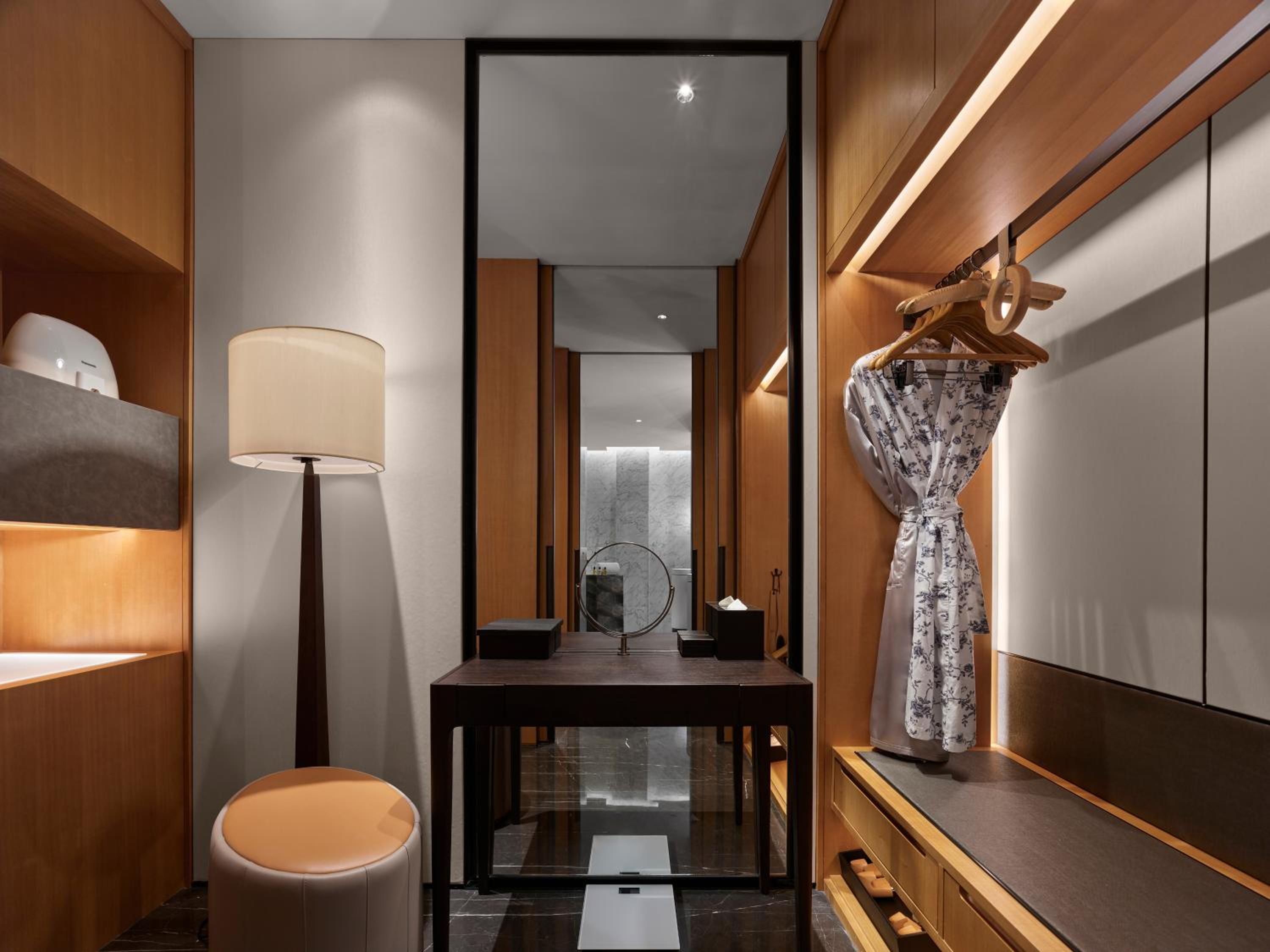 One-Bedroom Suite photo 3