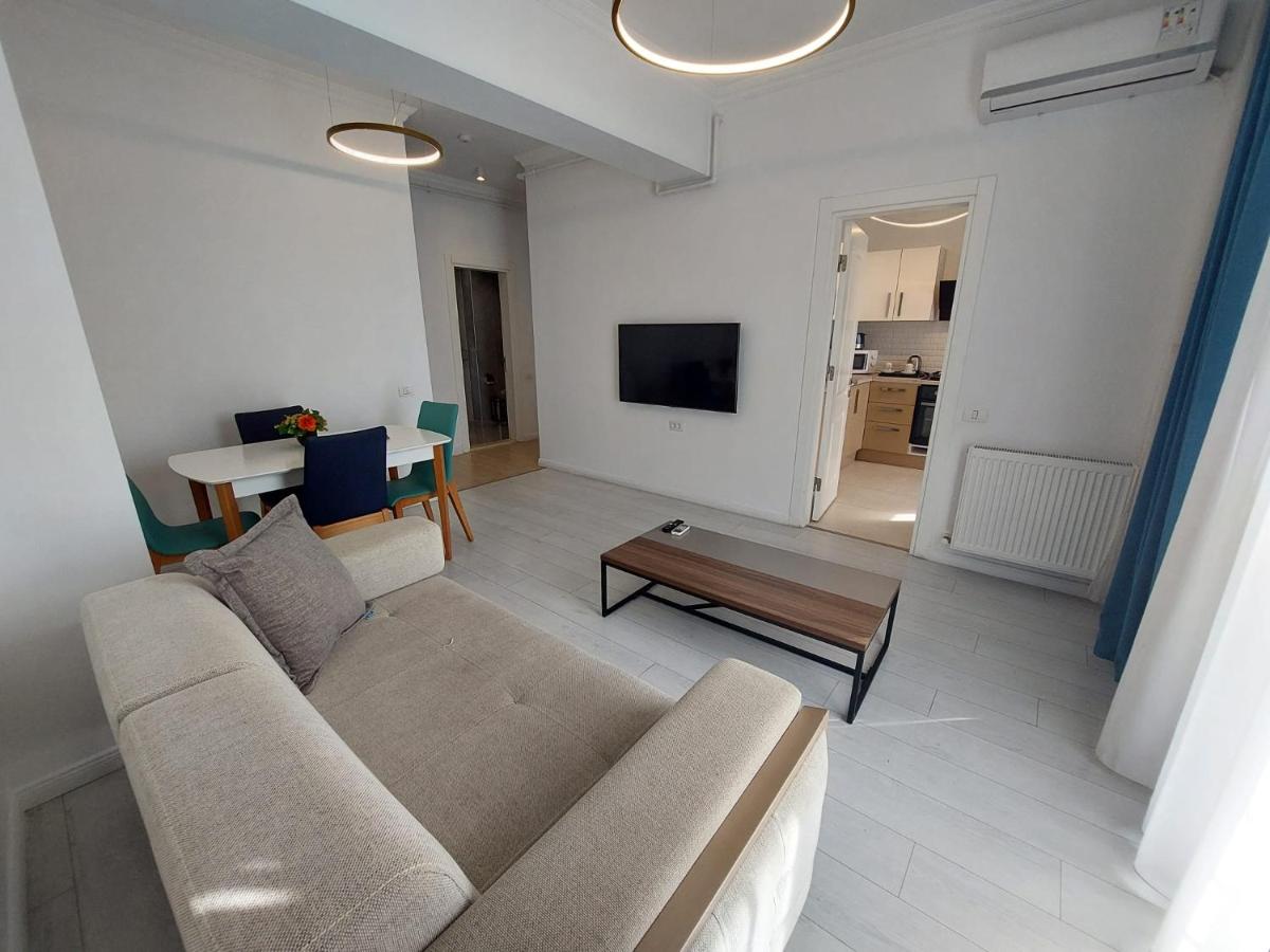 Queen Suite with Balcony photo 1