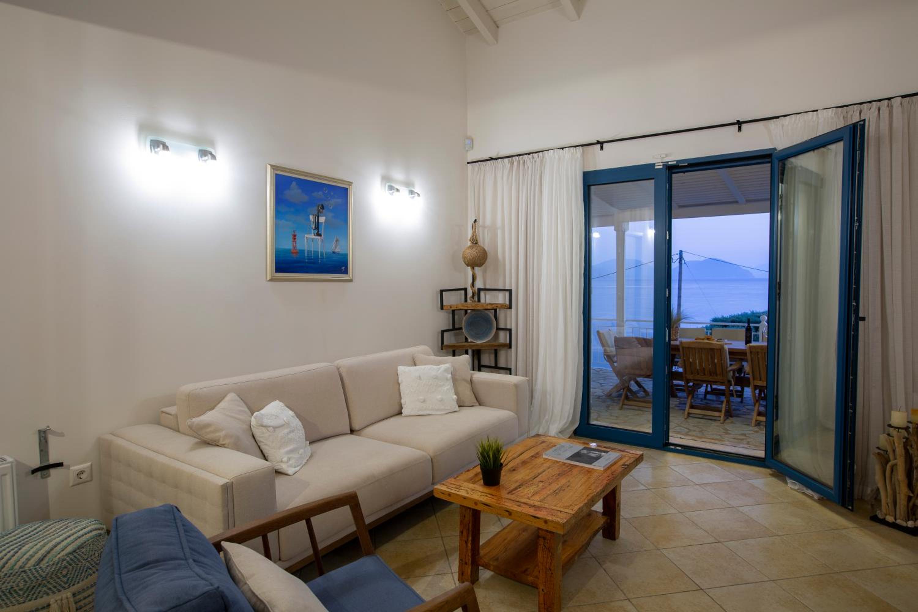 Three-Bedroom Villa photo 1