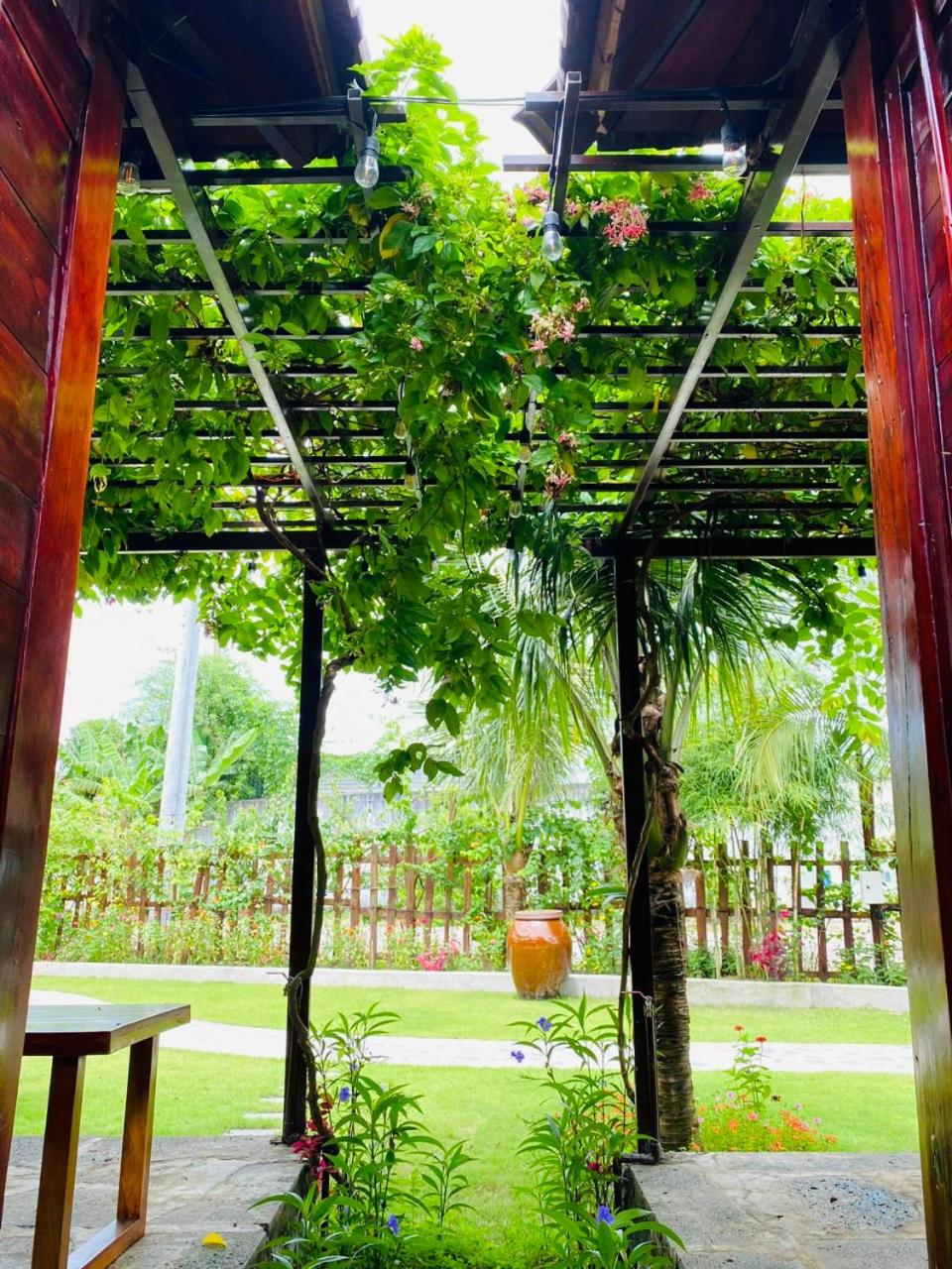 King Room with Garden View photo 2