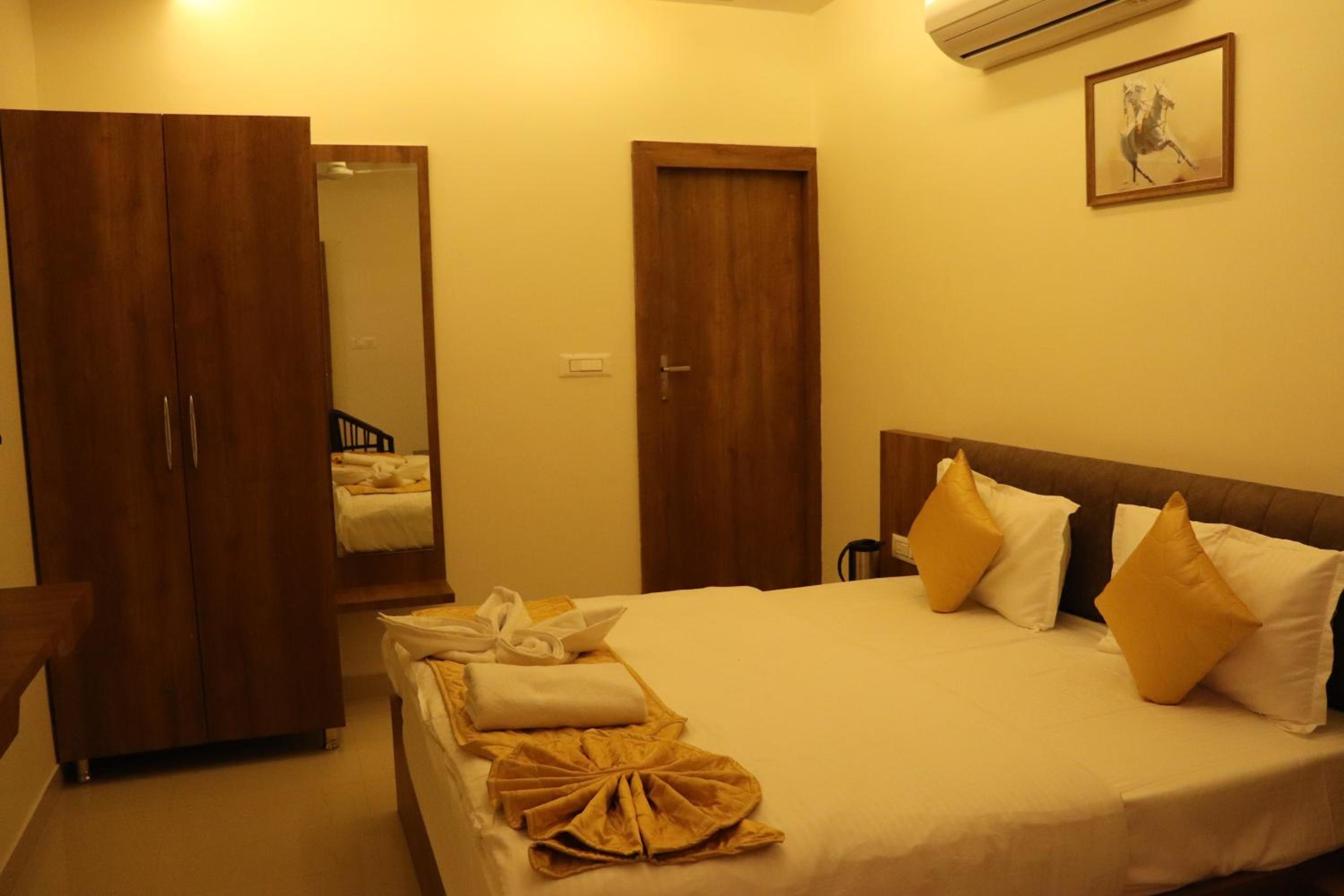 Standard Double Room - Photo 3
