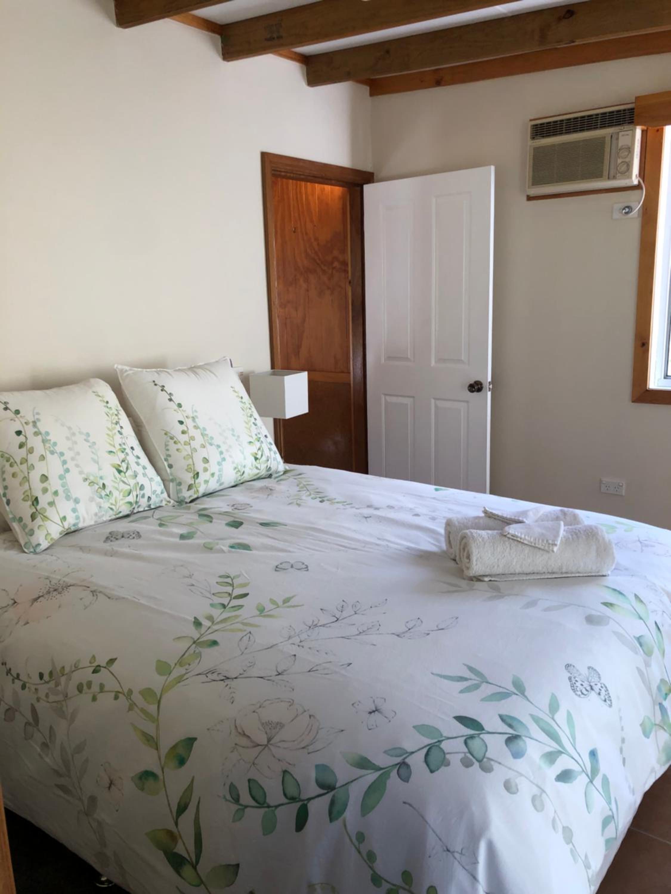 The Bunk House One-Bedroom Cottage photo 1