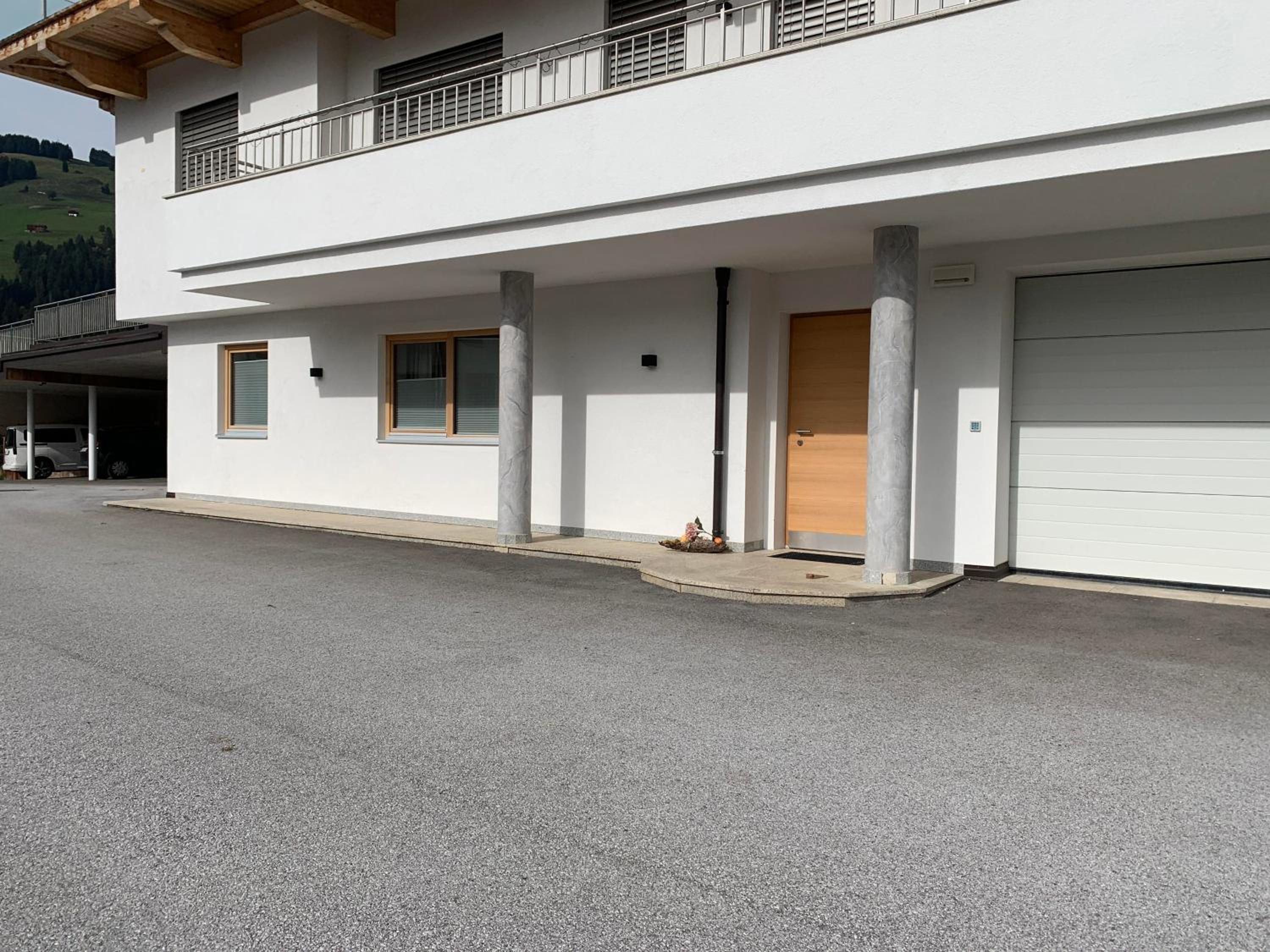 Apartment - Ground Floor photo 3