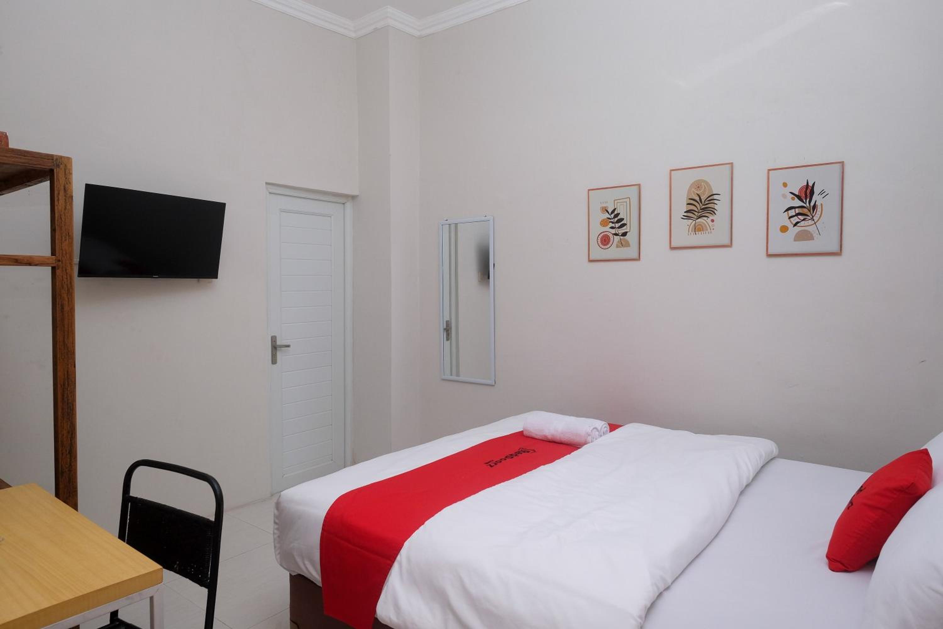 Standard Double Room photo 2