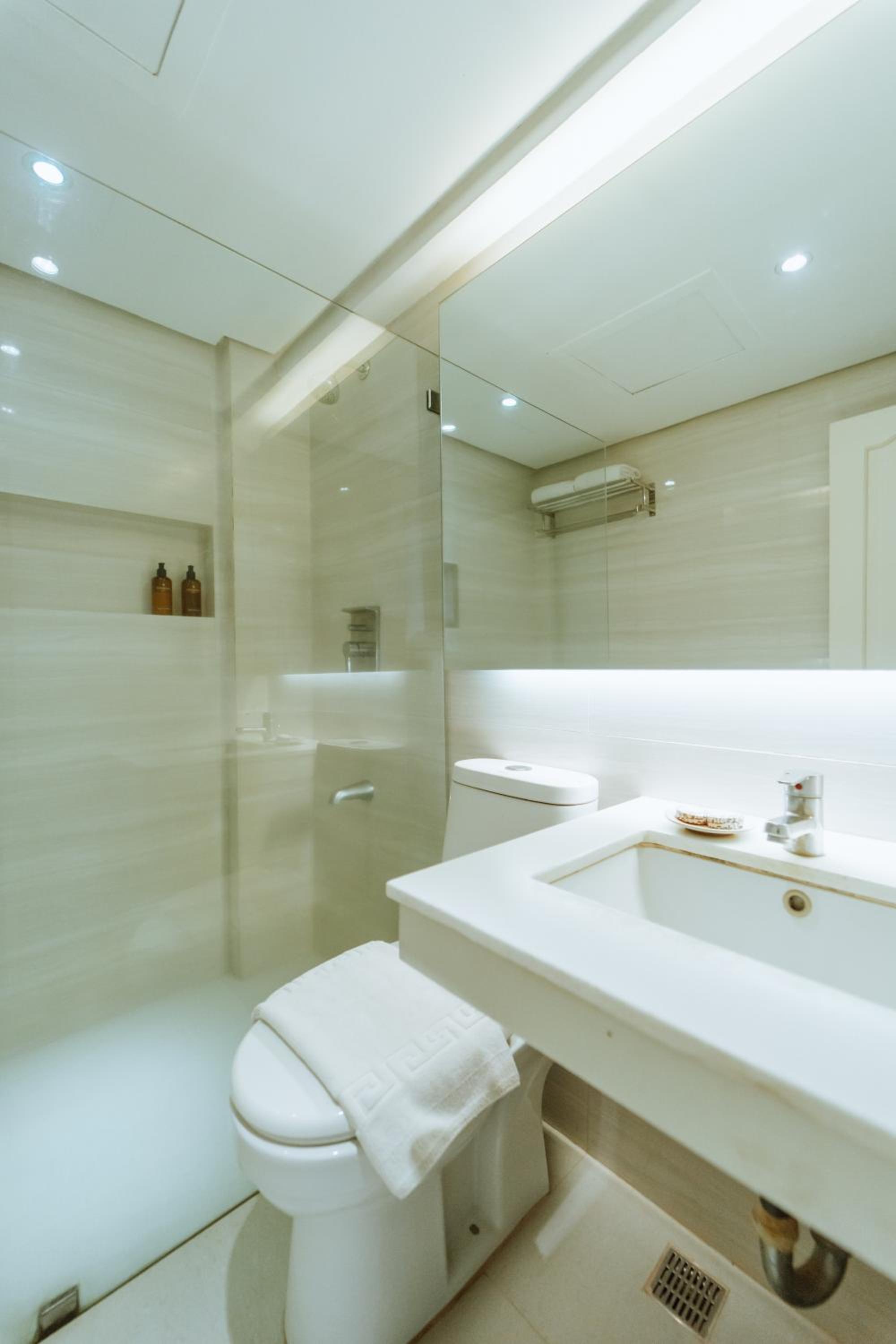 Standard Double or Twin Room photo 2