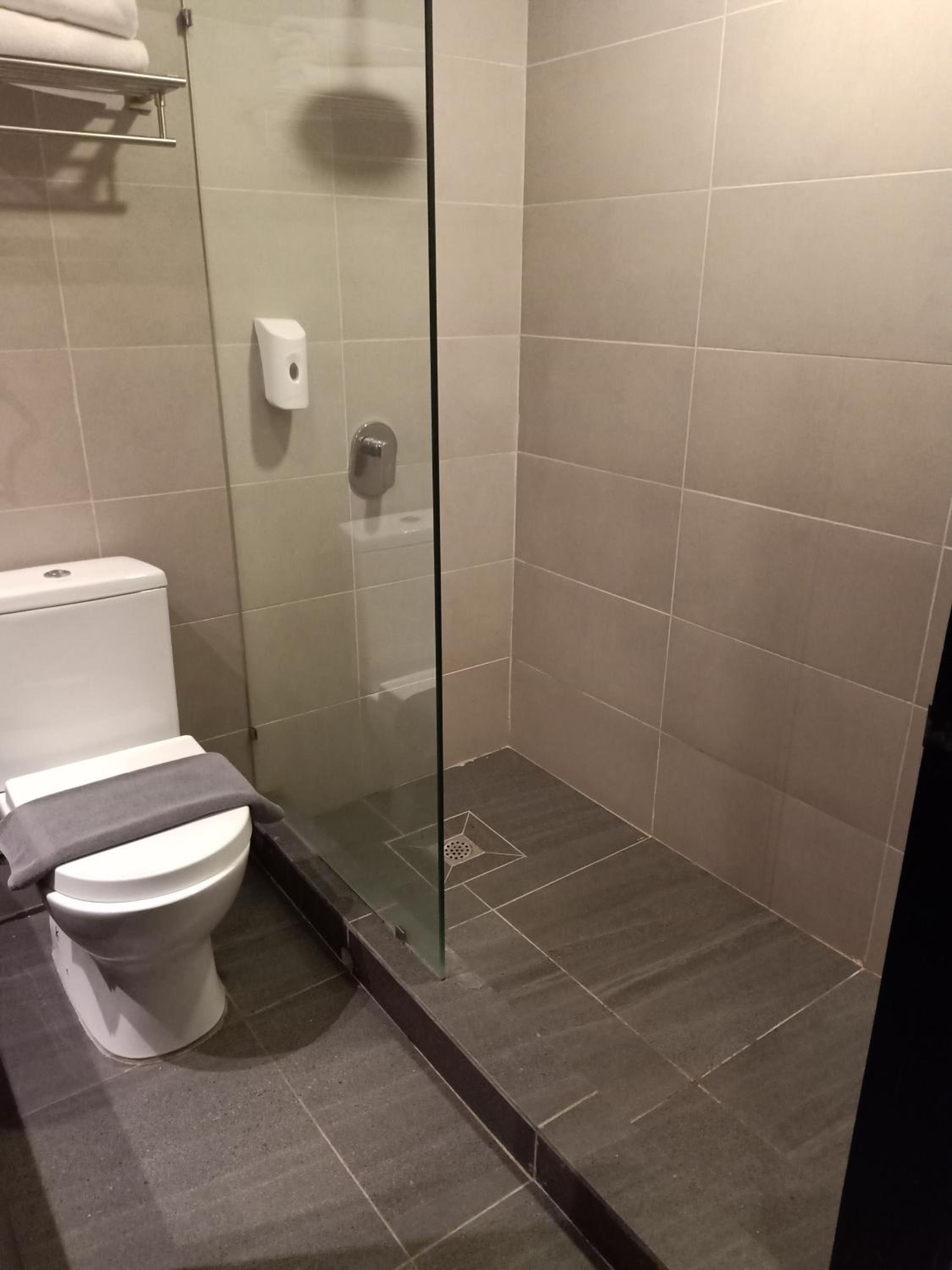 Deluxe Room without Window - Photo 3