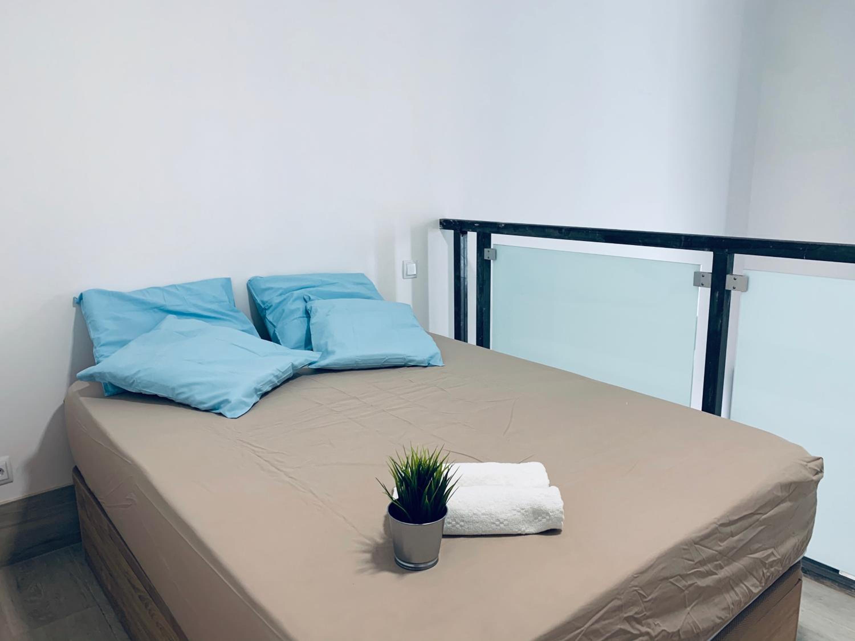 Loft - Photo 1