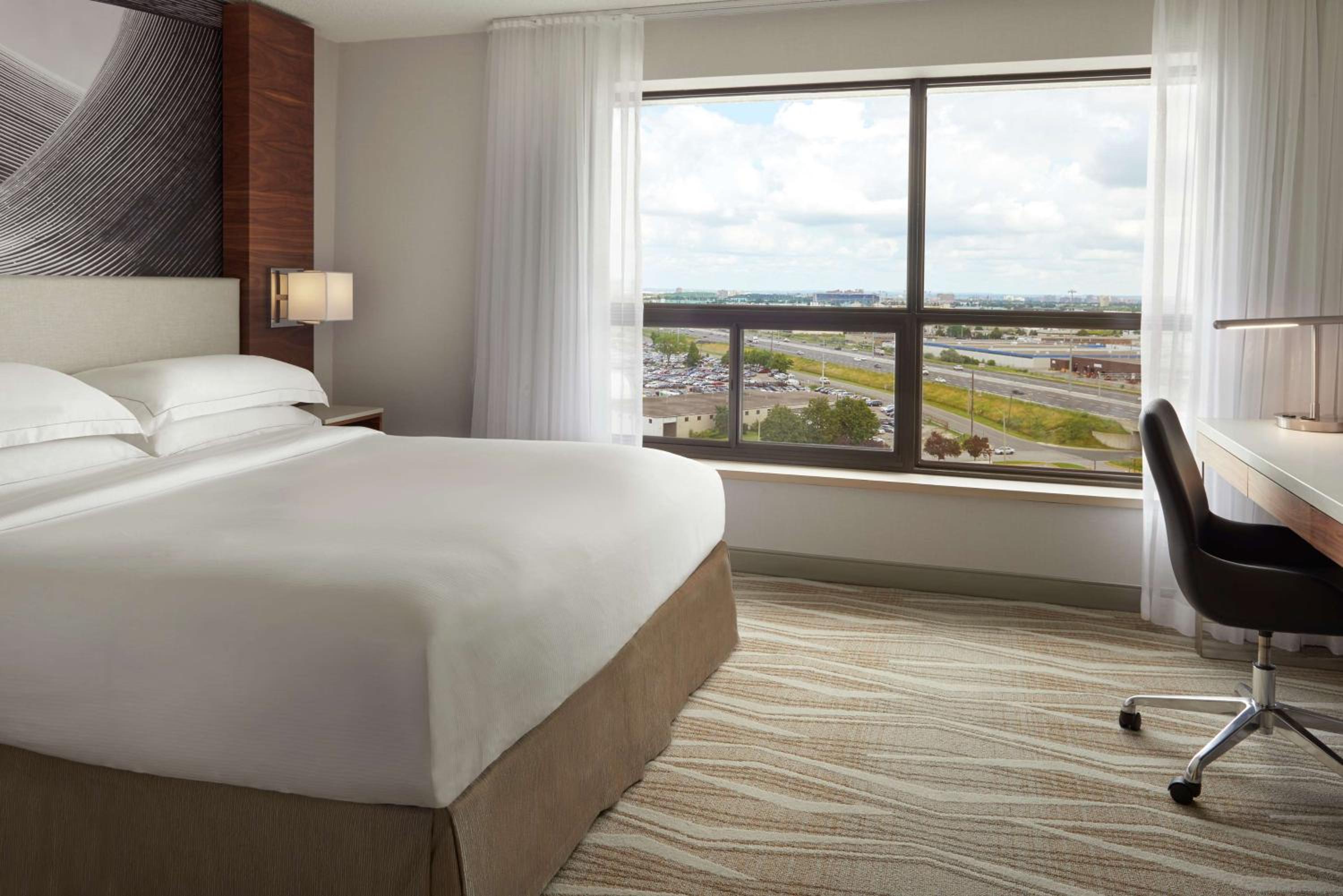 King Suite - Photo 1