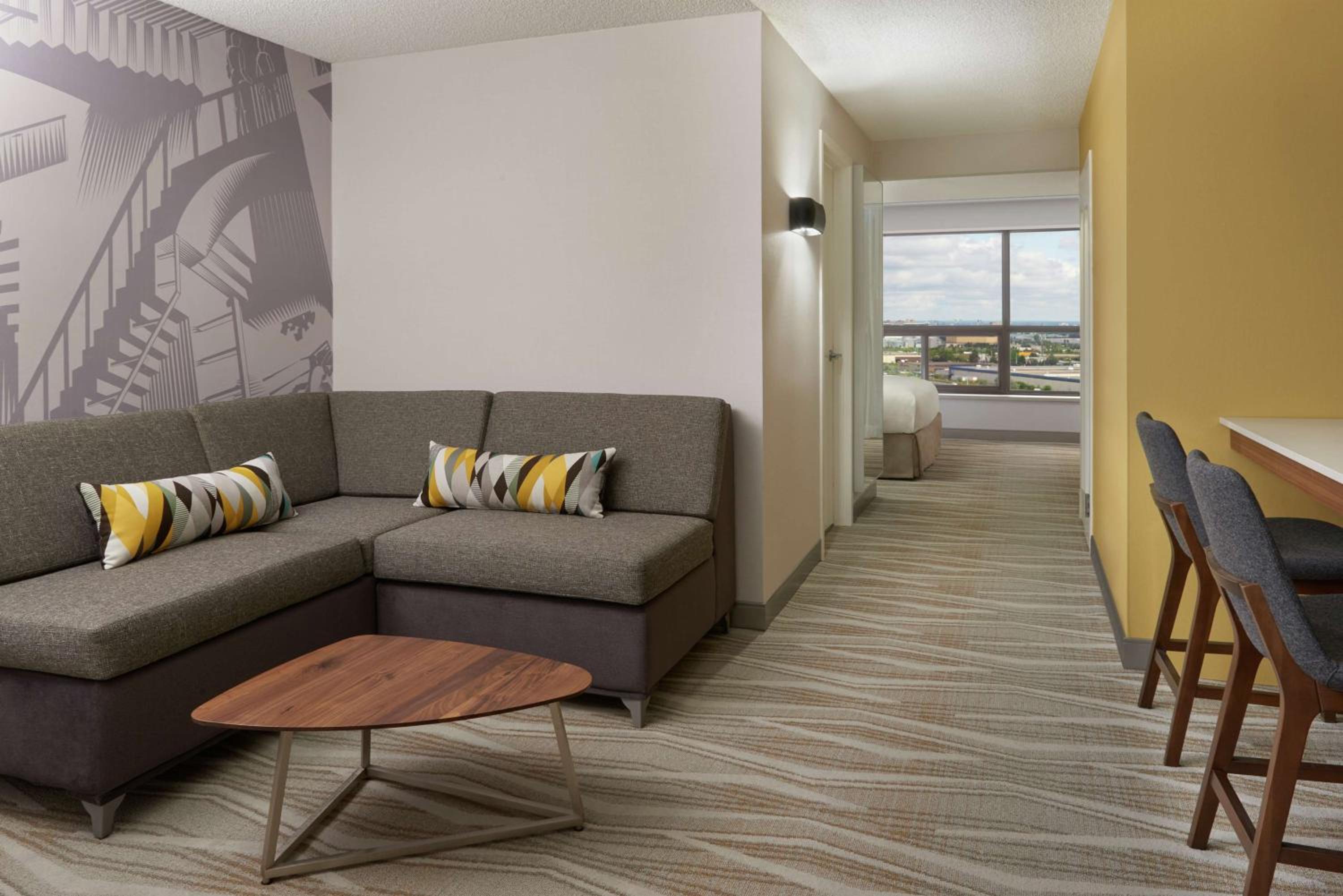 King Suite - Photo 2