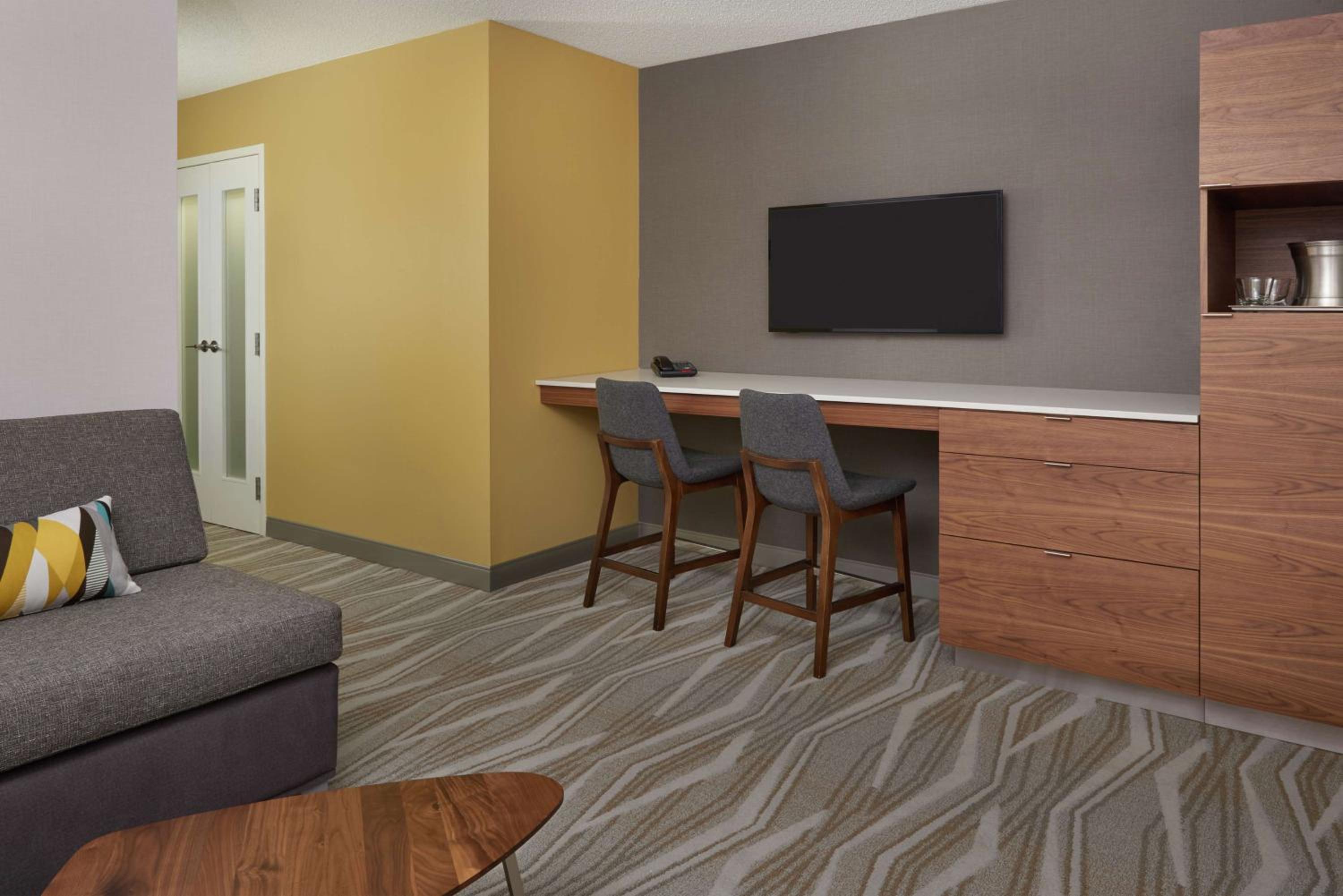 King Suite - Photo 3