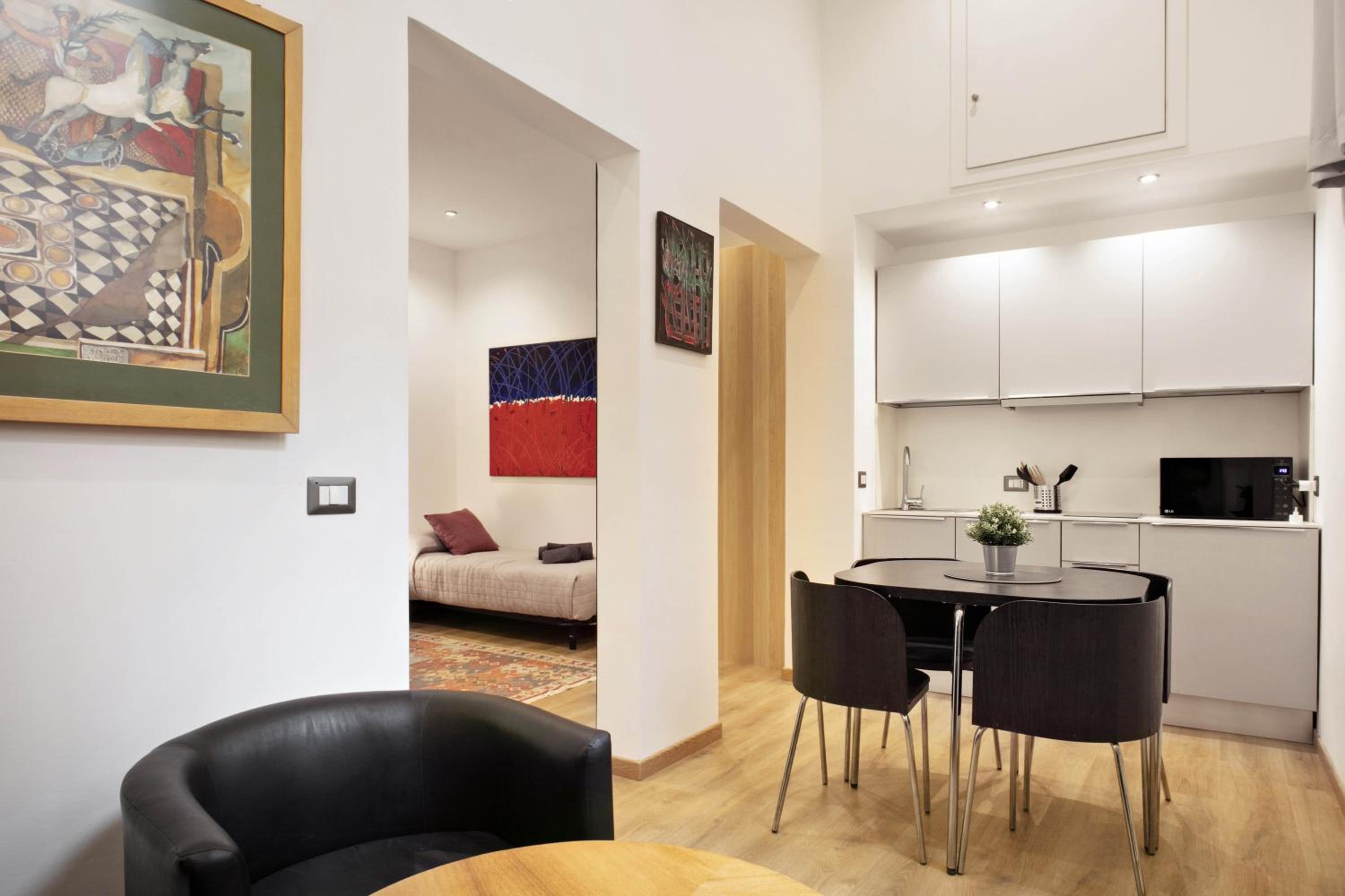 One-Bedroom Apartment