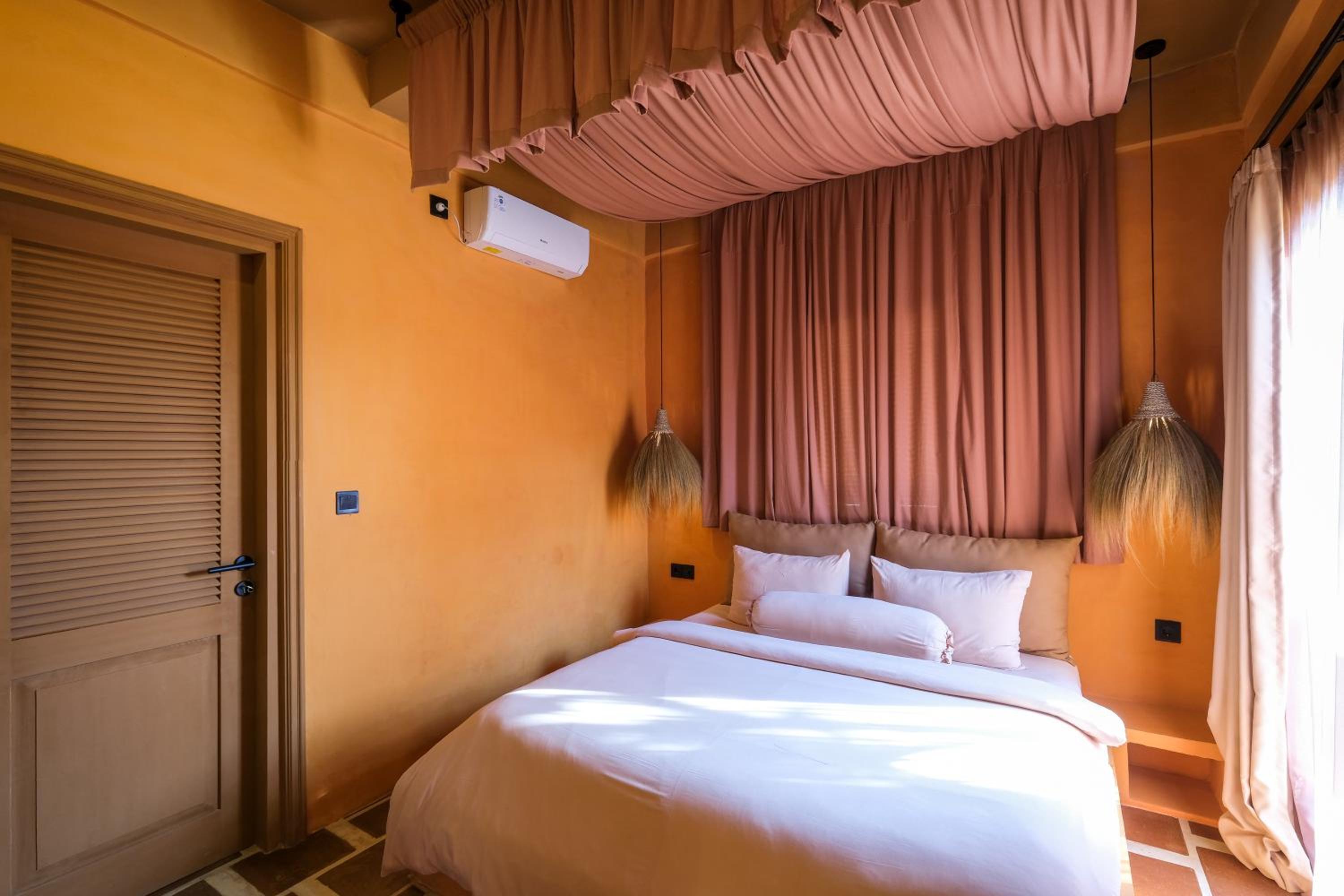 Two-Bedroom Villa - Photo 10