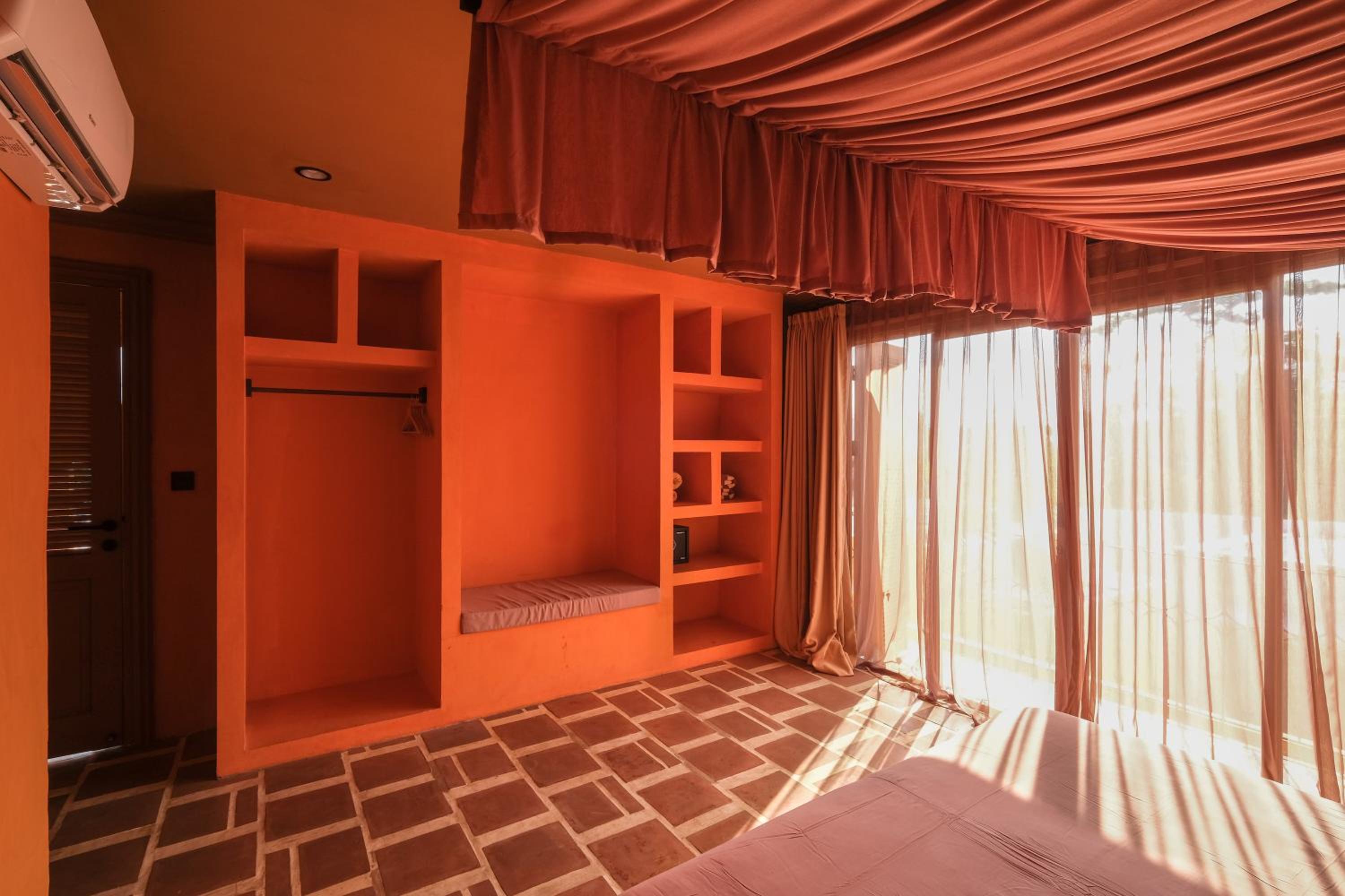 Two-Bedroom Villa - Photo 24