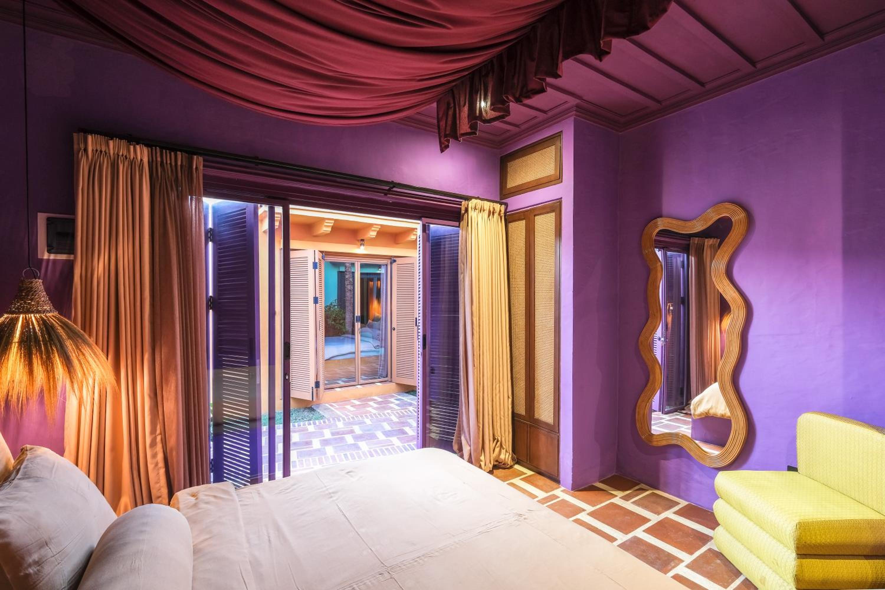 One-Bedroom Suite - Photo 4