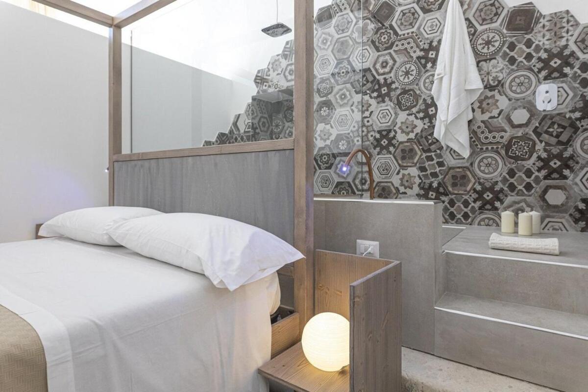 Double Room with Spa Bath